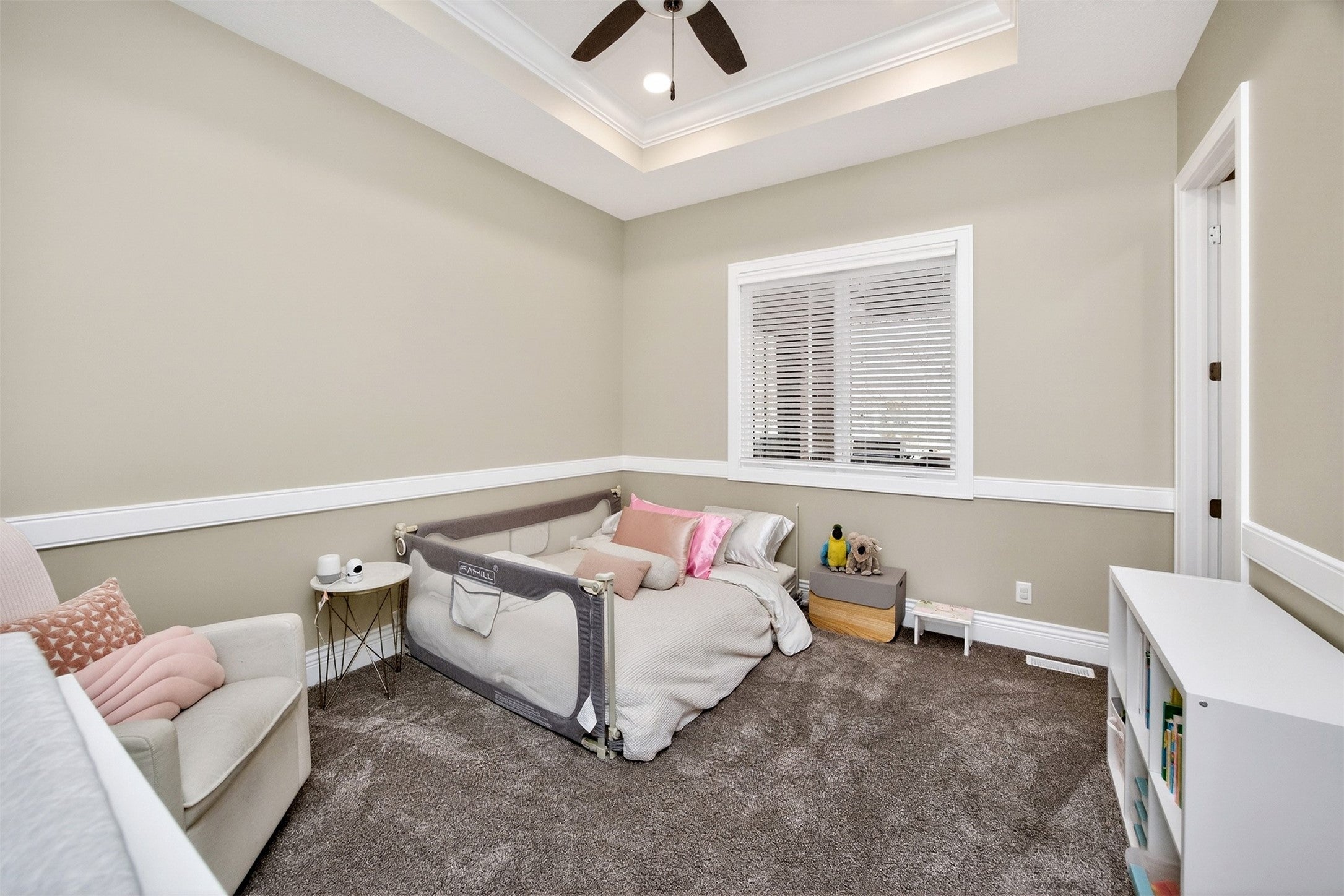 Urbandale, Iowa, 50323, United States, 5 Bedrooms Bedrooms, ,6 BathroomsBathrooms,Residential,Active,2030589