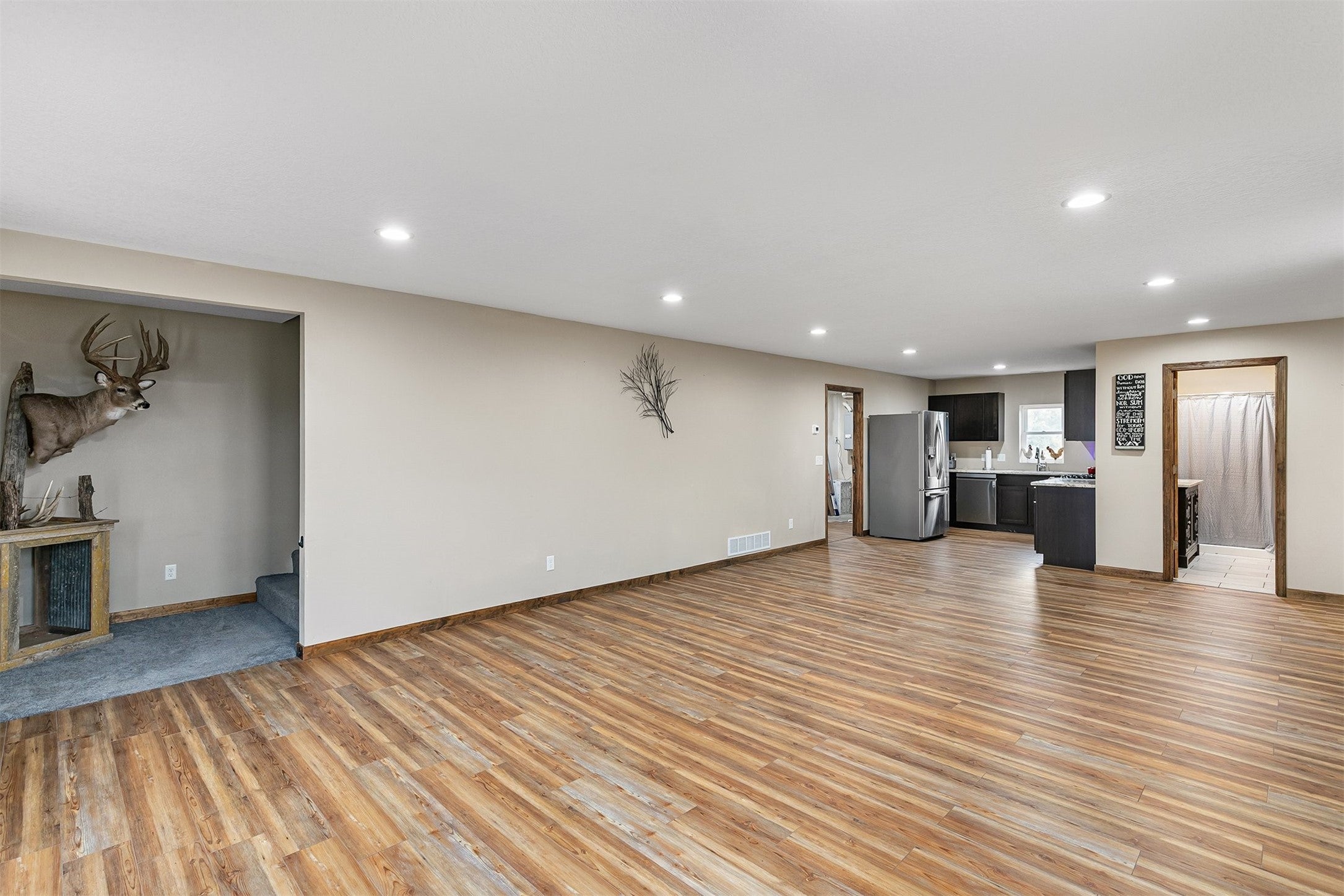 Redfield, Iowa, 50233, United States, 4 Bedrooms Bedrooms, ,3 BathroomsBathrooms,Residential,Active,1993624