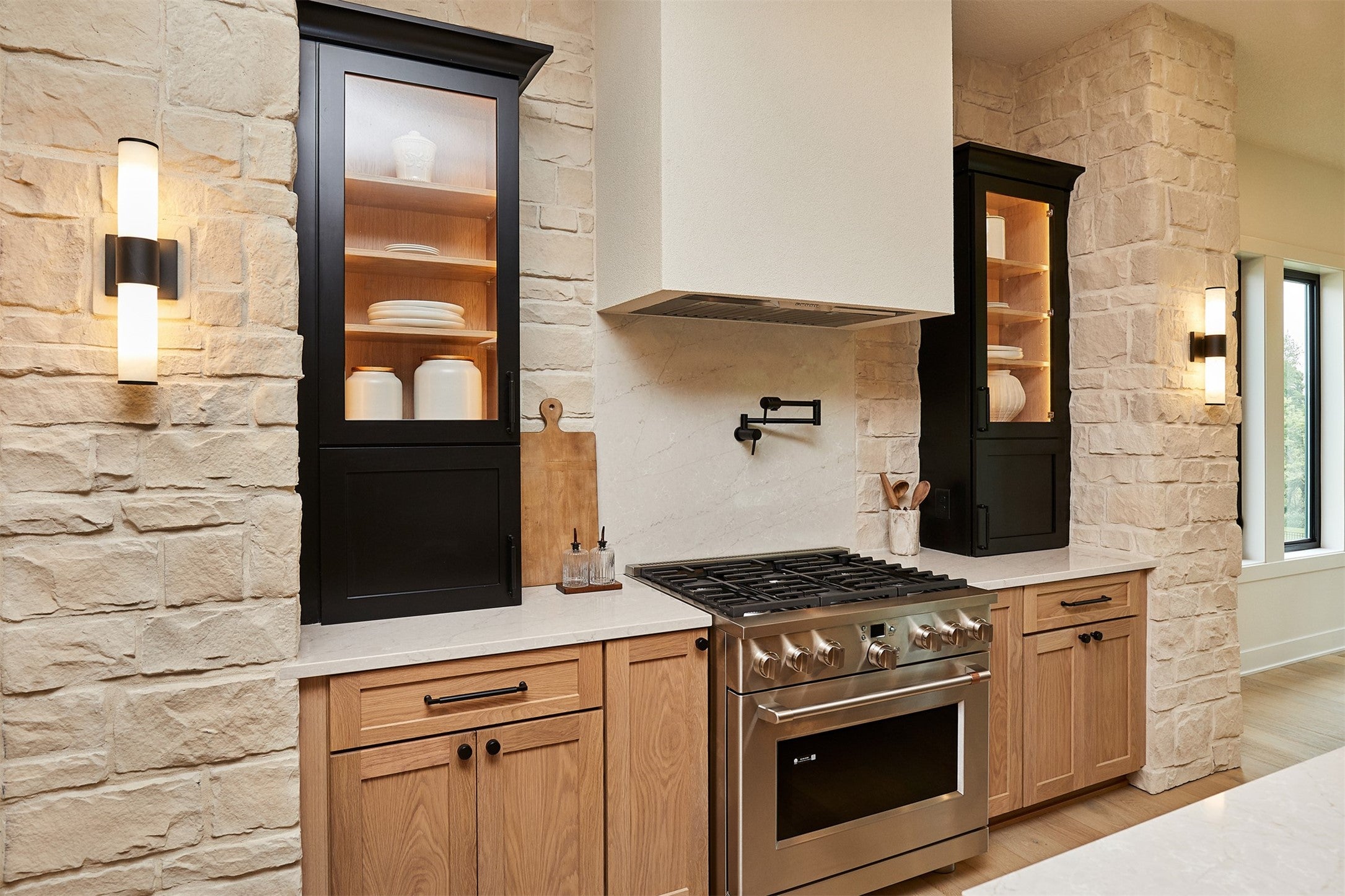 West Des Moines, Iowa, 50266, United States, 4 Bedrooms Bedrooms, ,5 BathroomsBathrooms,Residential,Active,1894164