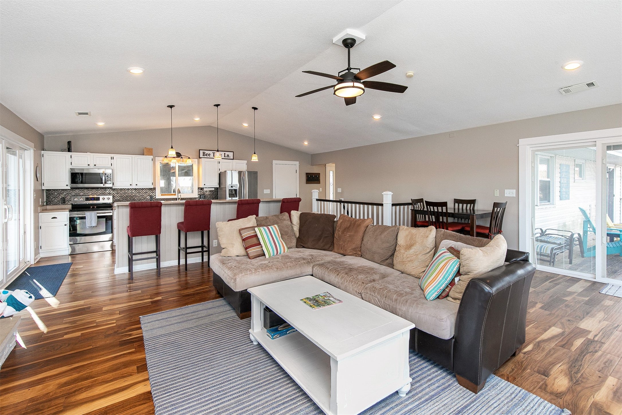 Ellston, Iowa, 50074, United States, 4 Bedrooms Bedrooms, ,3 BathroomsBathrooms,Residential,Active,1742148