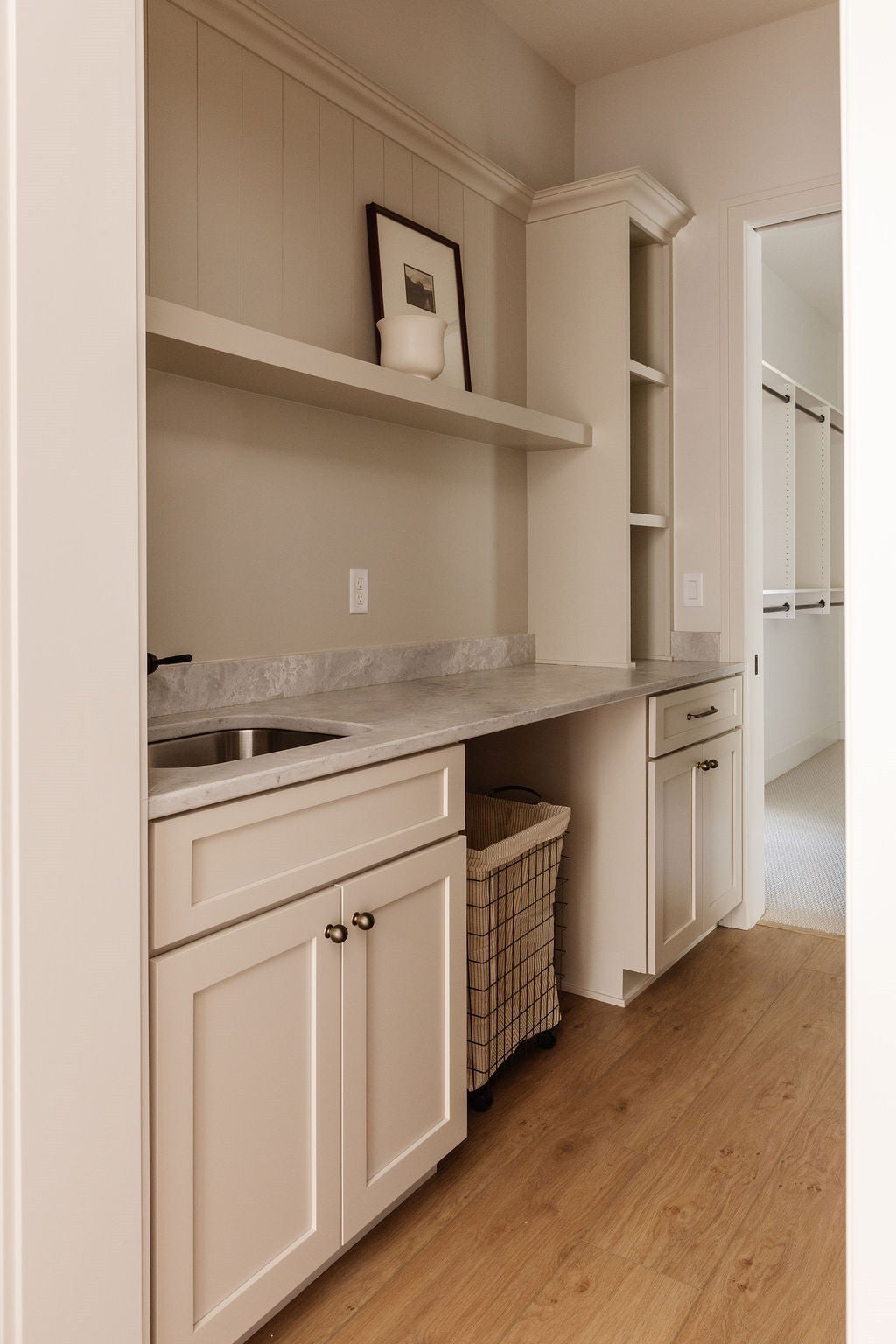 Clive, Iowa, 50325, United States, ,4 BathroomsBathrooms,Residential,Active,1769870