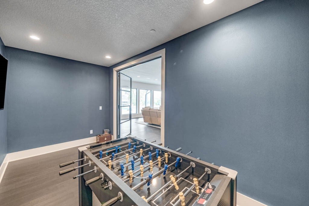 Clive, Iowa, 50325, United States, 5 Bedrooms Bedrooms, ,6 BathroomsBathrooms,Residential,Active,1909646