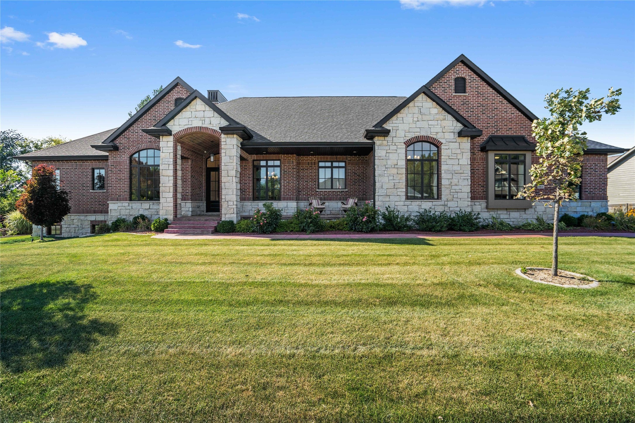 Urbandale, Iowa, 50323, United States, 5 Bedrooms Bedrooms, ,6 BathroomsBathrooms,Residential,Active,2030589