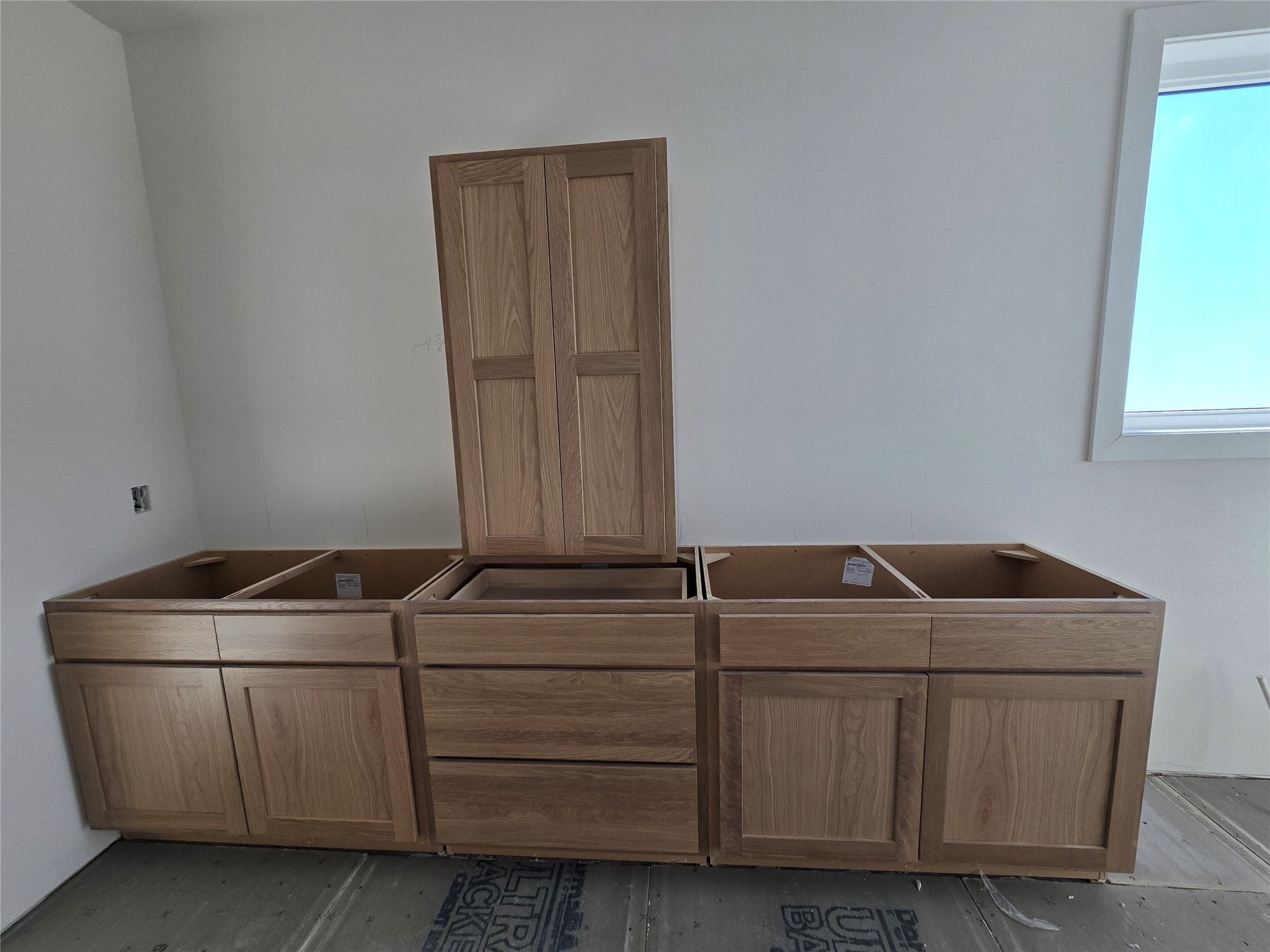 Urbandale, Iowa, 50323, United States, 6 Bedrooms Bedrooms, ,6 BathroomsBathrooms,Residential,Active,1914612