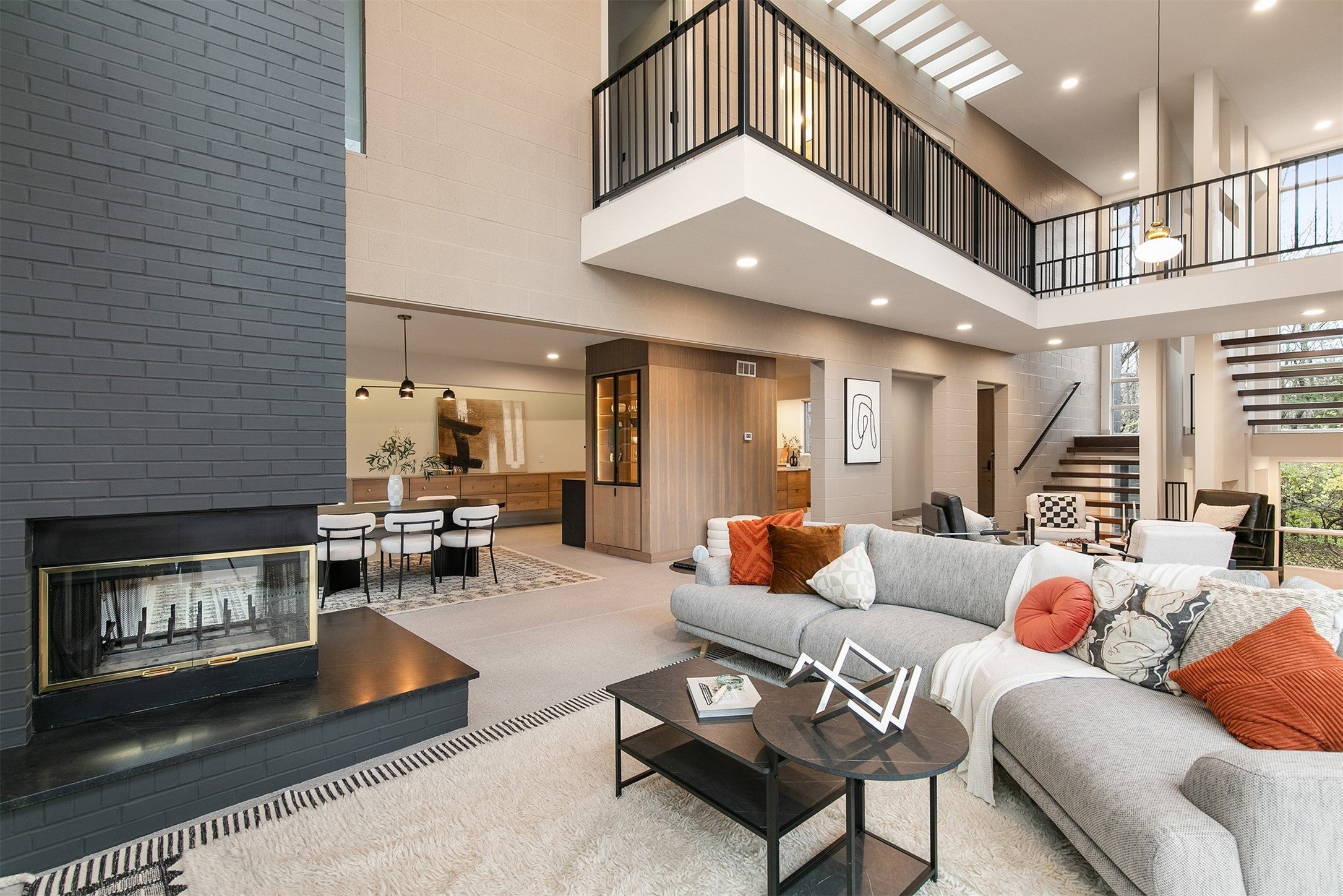 Ankeny, Iowa, 50023, United States, 5 Bedrooms Bedrooms, ,4 BathroomsBathrooms,Residential,Active,1998590