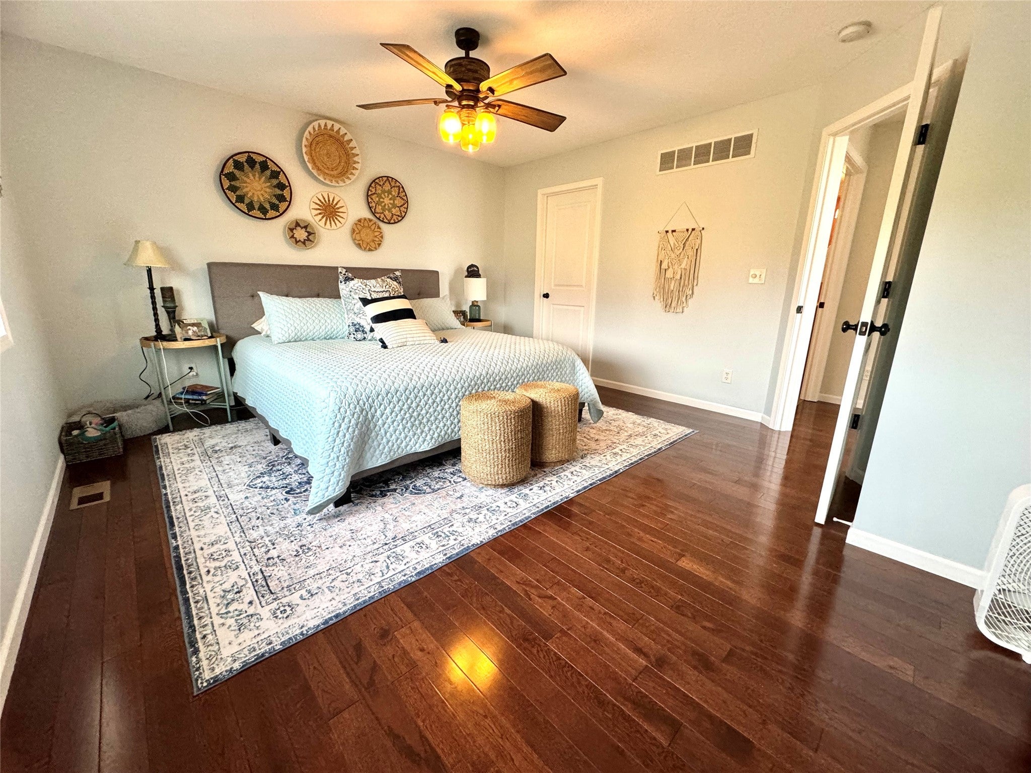 Ellston, Iowa, 50074, United States, 4 Bedrooms Bedrooms, ,3 BathroomsBathrooms,Residential,Active,1945187