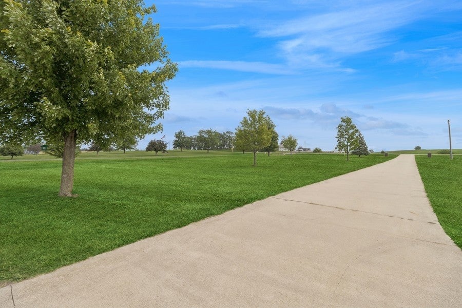 Granger, Iowa, 50109, United States, 3 Bedrooms Bedrooms, ,3 BathroomsBathrooms,Residential,Active,1968368