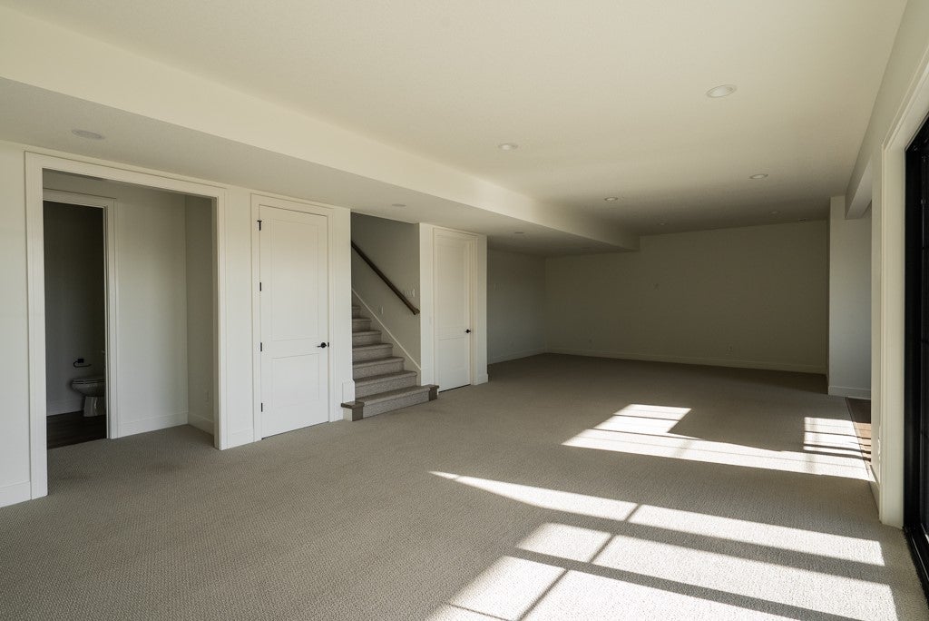 Ankeny, Iowa, 50021, United States, 4 Bedrooms Bedrooms, ,5 BathroomsBathrooms,Residential,Active,1951828