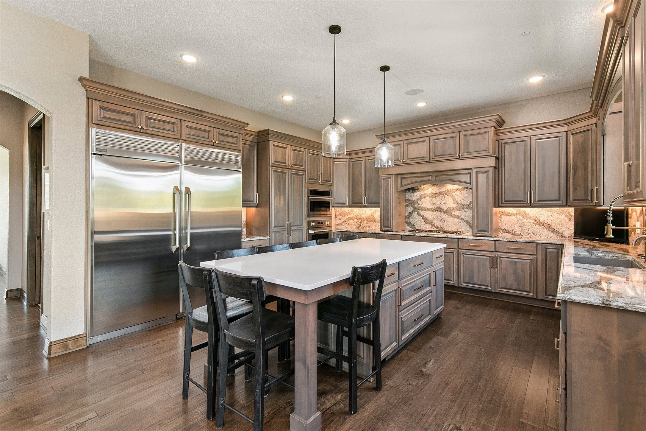 West Des Moines, Iowa, 50266, United States, 6 Bedrooms Bedrooms, ,5 BathroomsBathrooms,Residential,Active,1971022