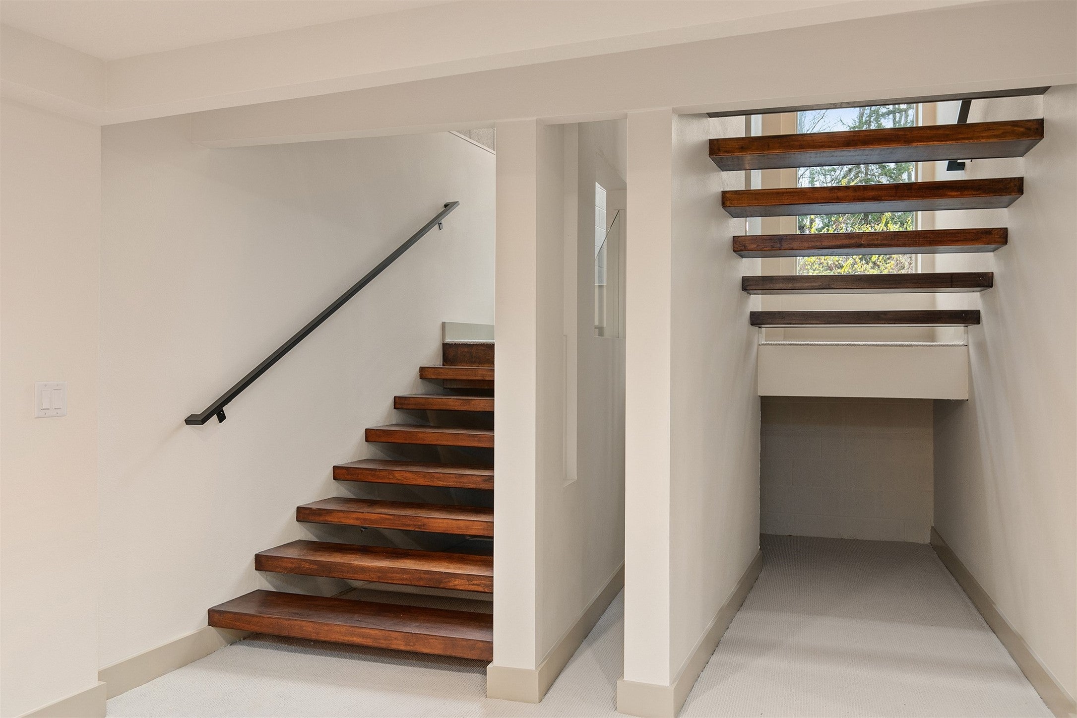 Ankeny, Iowa, 50023, United States, 5 Bedrooms Bedrooms, ,4 BathroomsBathrooms,Residential,Active,1998590