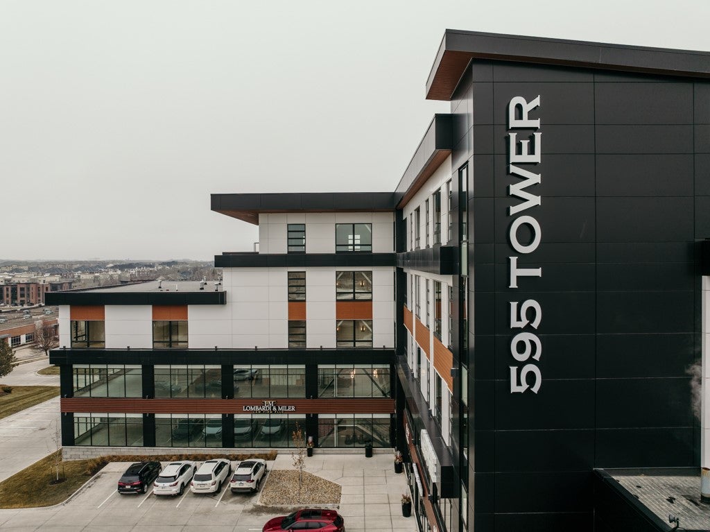 West Des Moines, Iowa, 50266, United States, 2 Bedrooms Bedrooms, ,3 BathroomsBathrooms,Residential,Active,2007148