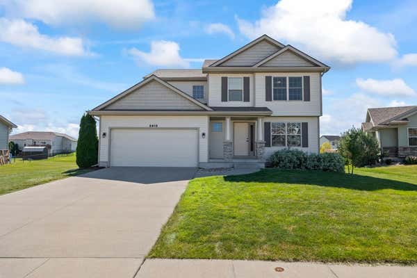 2415 WHITE OAK LN, GRANGER, IA 50109 - Image 1