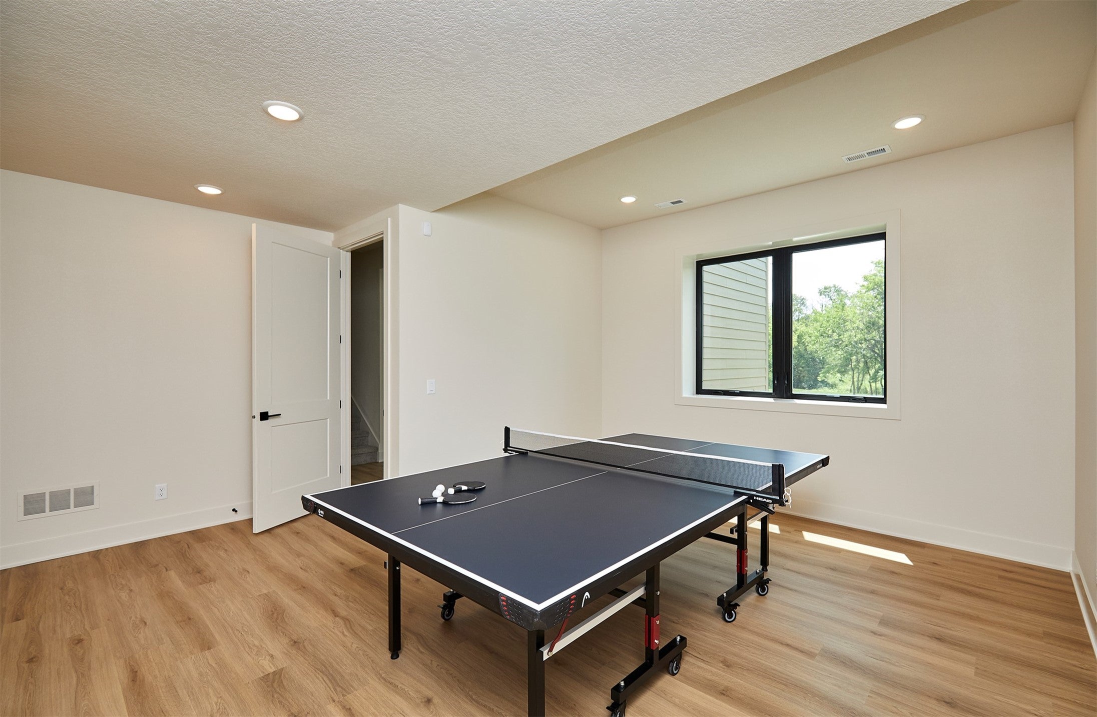 West Des Moines, Iowa, 50266, United States, 4 Bedrooms Bedrooms, ,5 BathroomsBathrooms,Residential,Active,1894164