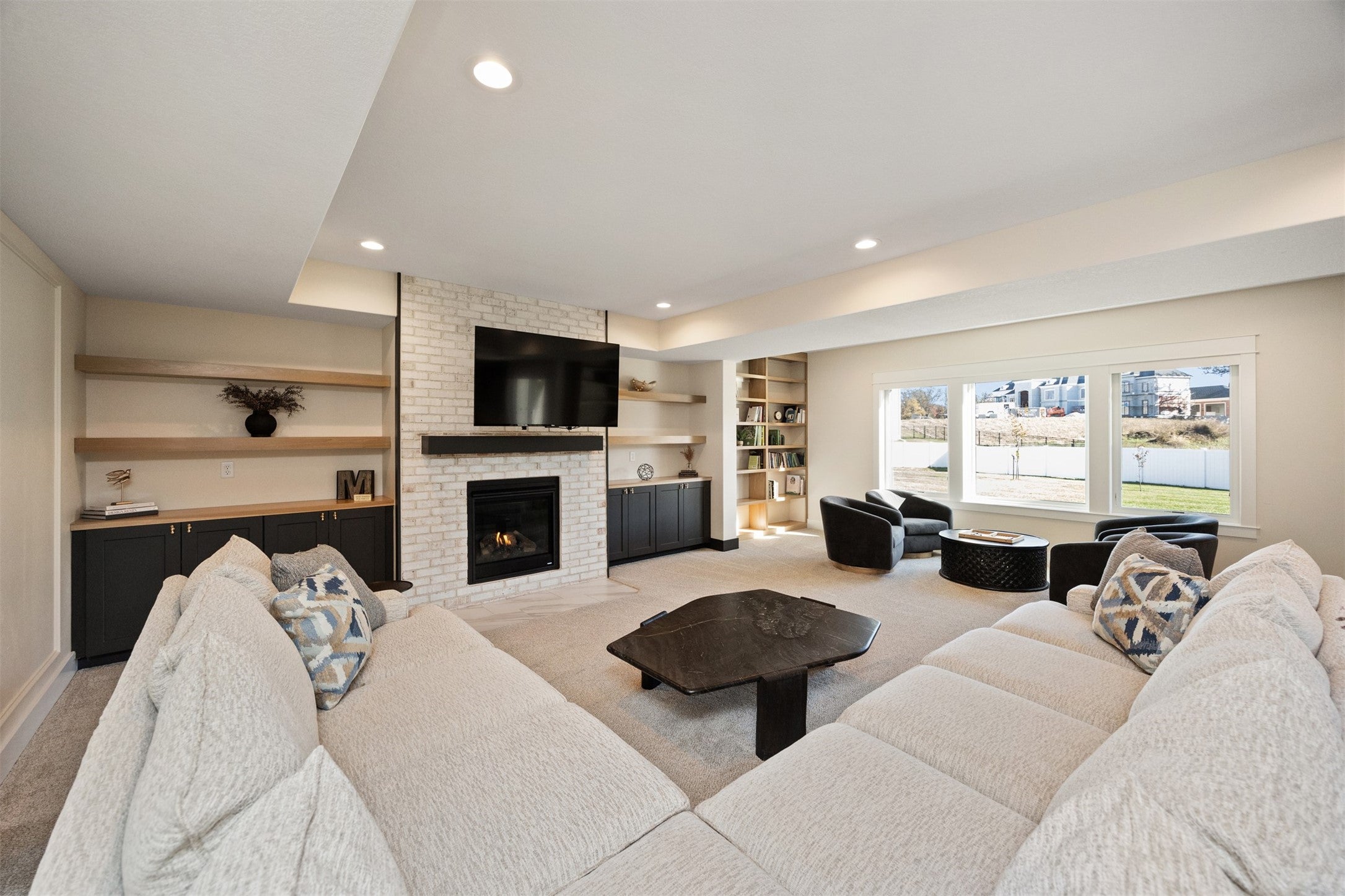 Waukee, Iowa, 50263, United States, 4 Bedrooms Bedrooms, ,3 BathroomsBathrooms,Residential,Active,1985600