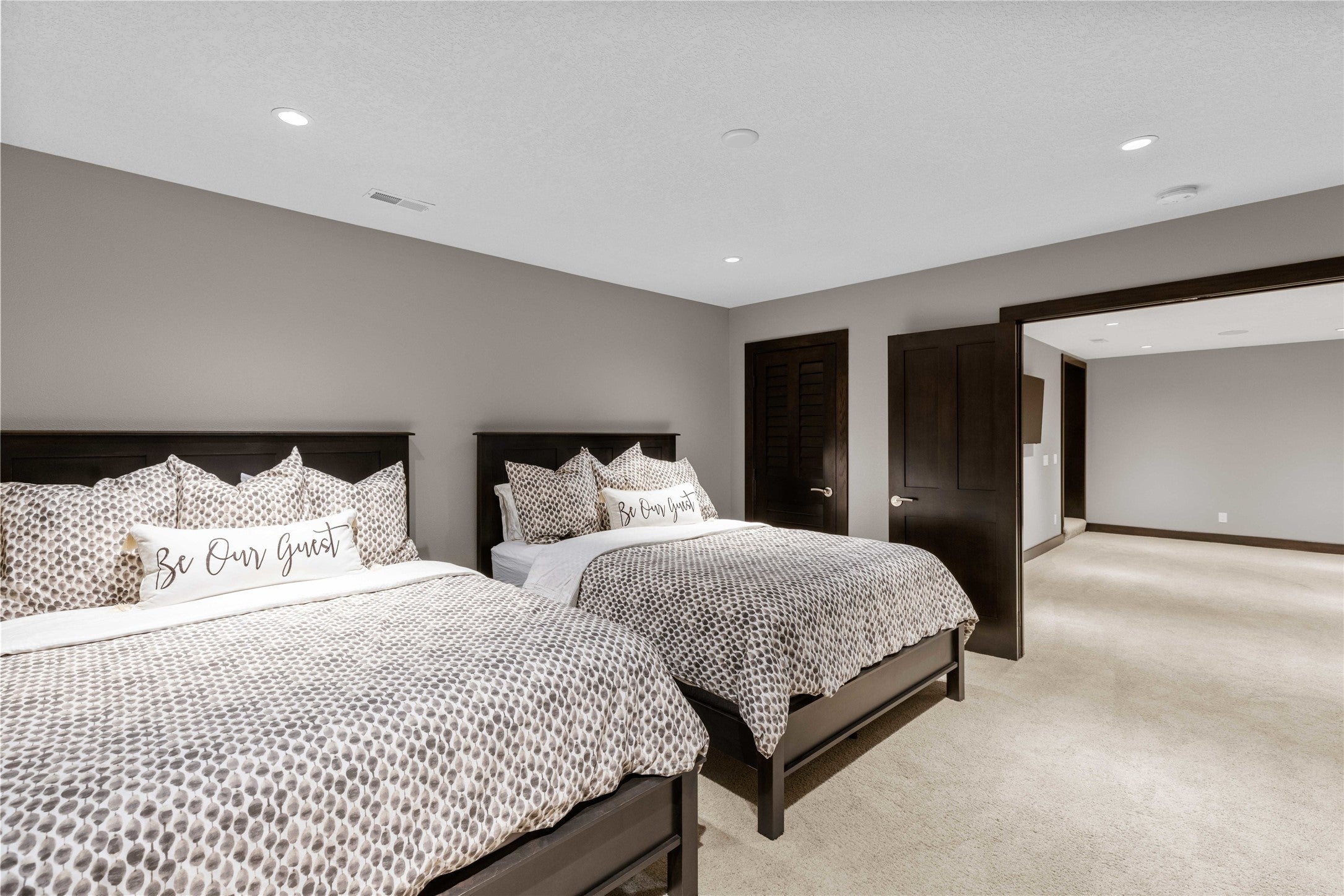 Panora, Iowa, 50216, United States, 5 Bedrooms Bedrooms, ,5 BathroomsBathrooms,Residential,Active,1904150