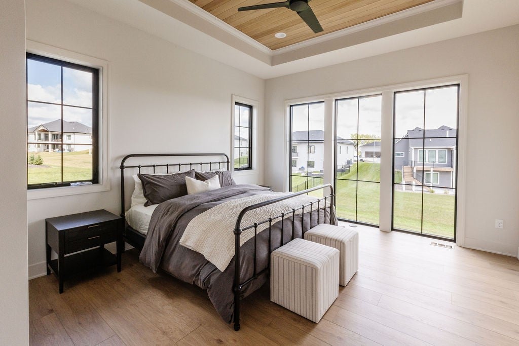 Clive, Iowa, 50325, United States, ,4 BathroomsBathrooms,Residential,Active,1769870