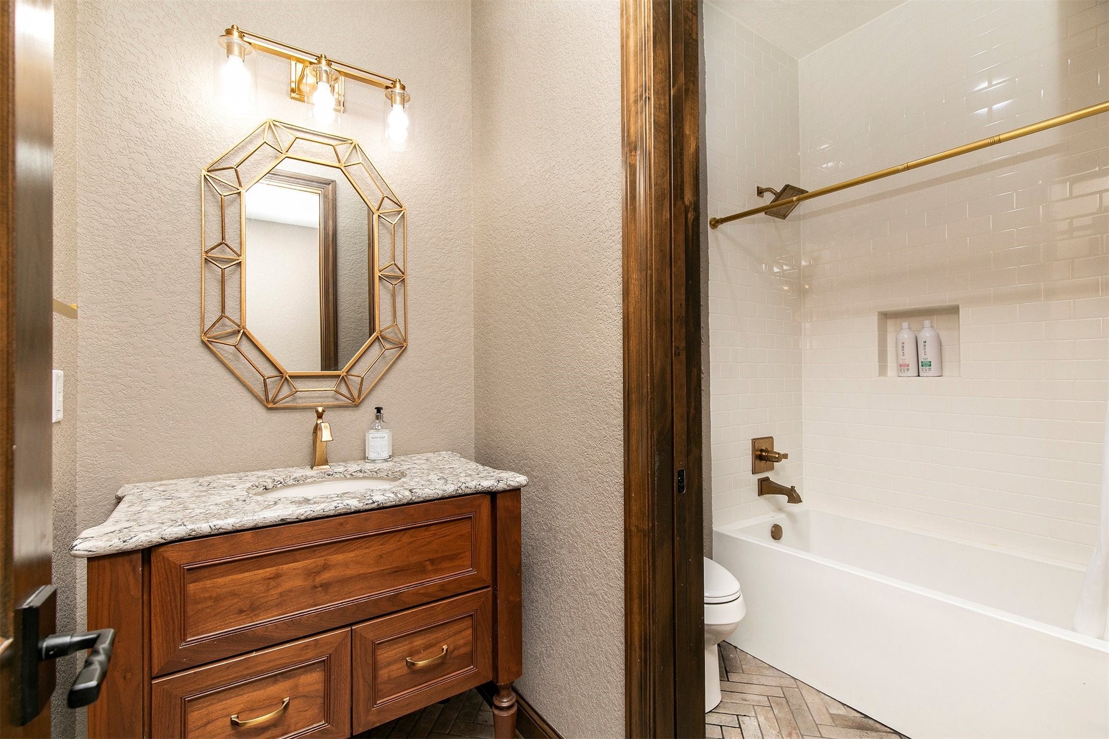 West Des Moines, Iowa, 50266, United States, 6 Bedrooms Bedrooms, ,5 BathroomsBathrooms,Residential,Active,1971022