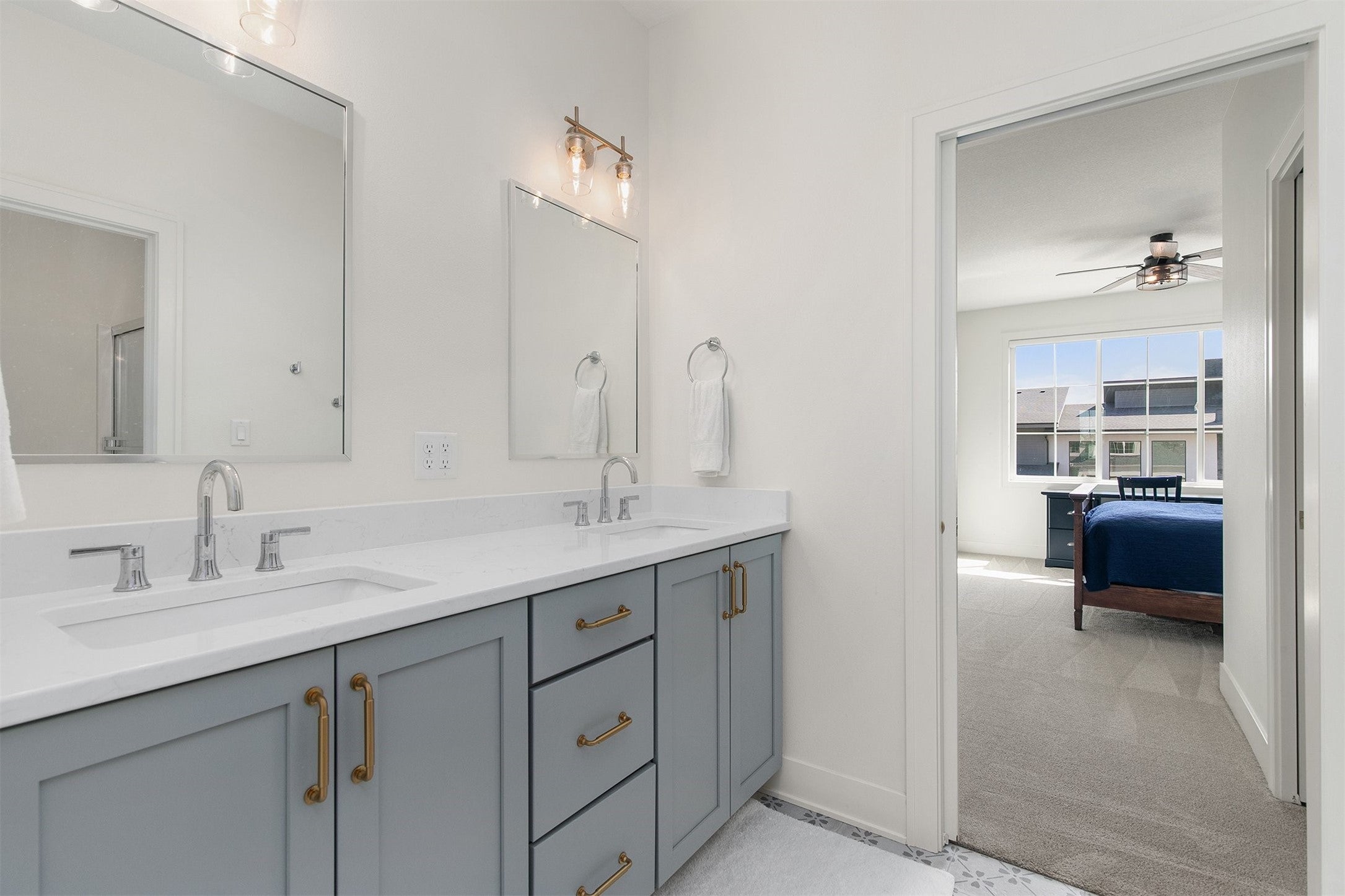 Clive, Iowa, 50325, United States, 6 Bedrooms Bedrooms, ,6 BathroomsBathrooms,Residential,Active,2007070