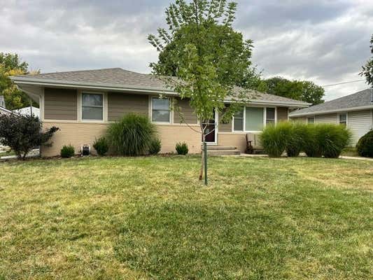 4032 MANOR LN, DES MOINES, IA 50310 - Image 1