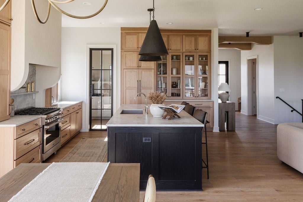 Clive, Iowa, 50325, United States, ,4 BathroomsBathrooms,Residential,Active,1769870