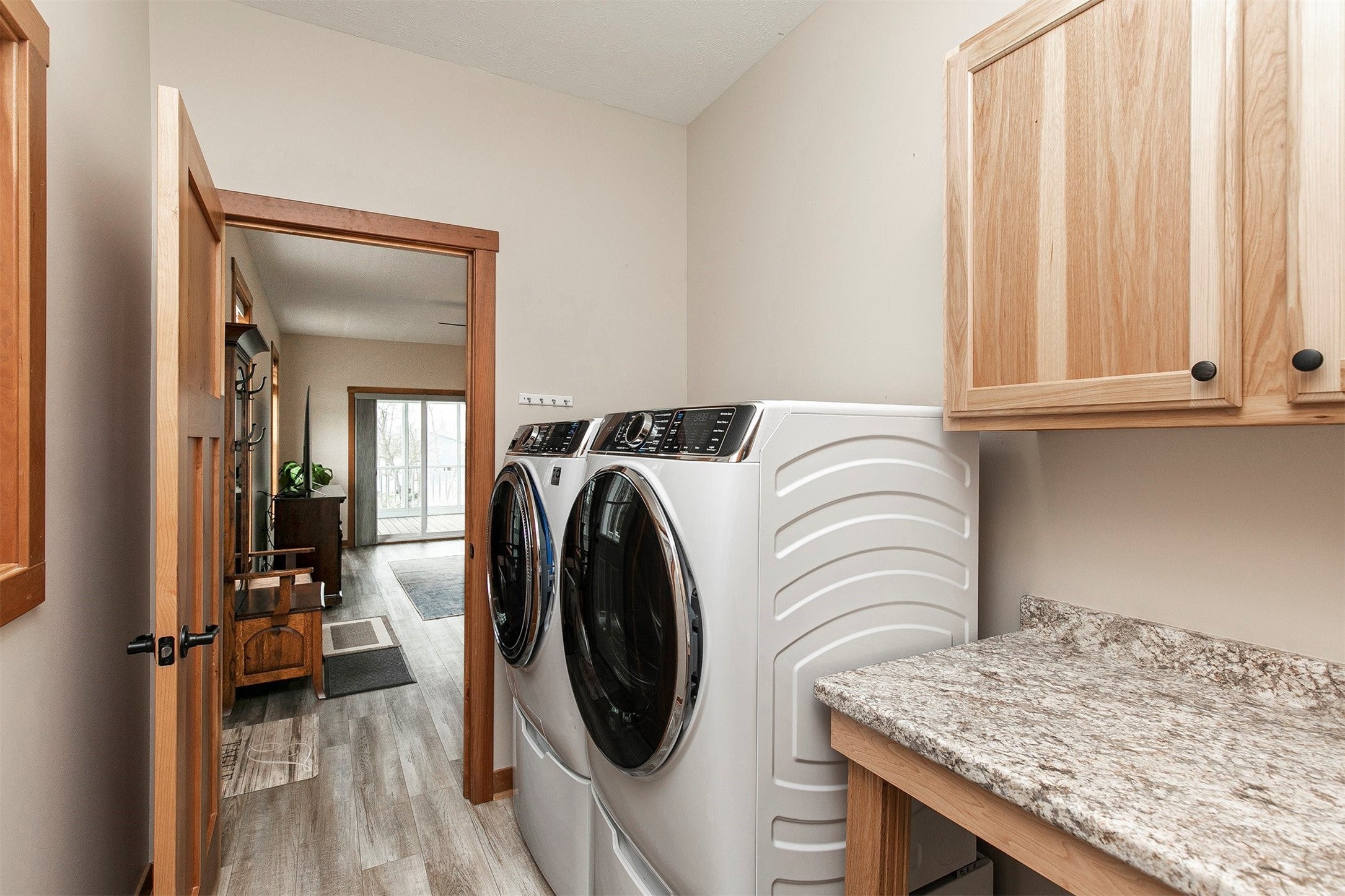 Ellston, Iowa, 50074, United States, 4 Bedrooms Bedrooms, ,3 BathroomsBathrooms,Residential,Active,2007034