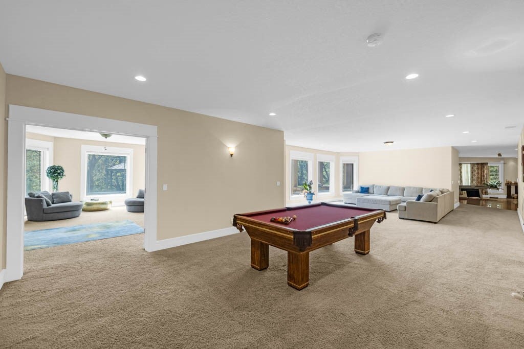 Ames, Iowa, 50014, United States, 6 Bedrooms Bedrooms, ,6 BathroomsBathrooms,Residential,Active,2014935