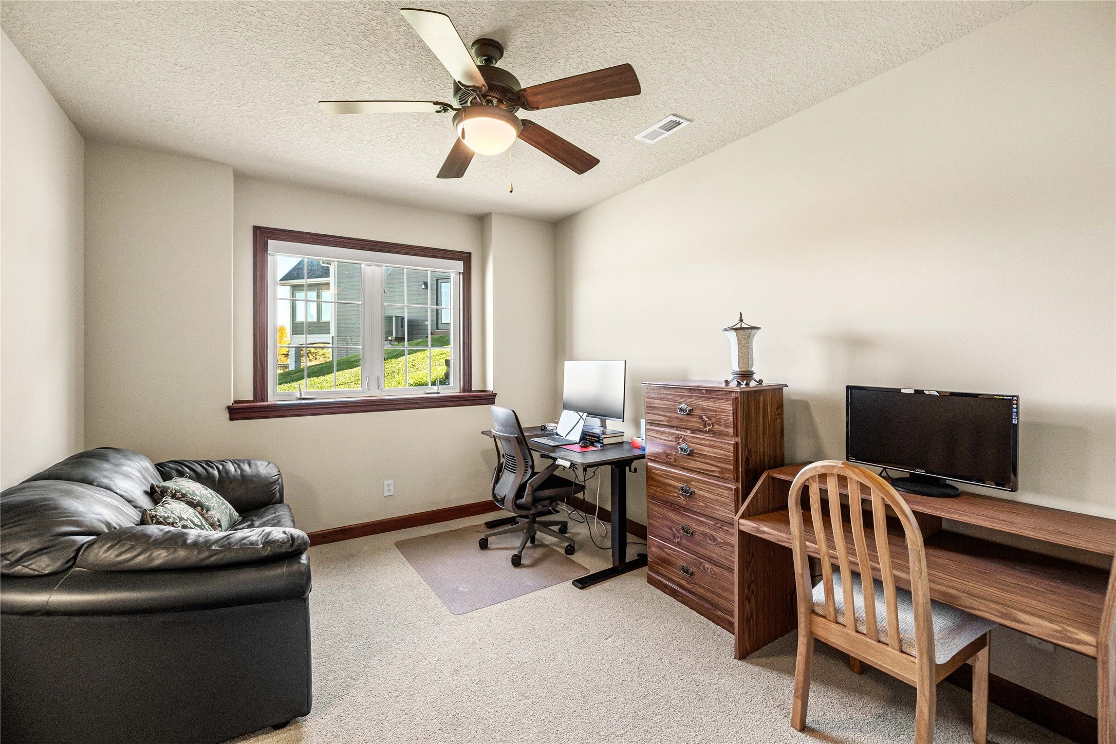 Ankeny, Iowa, 50021, United States, 5 Bedrooms Bedrooms, ,5 BathroomsBathrooms,Residential,Active,1987216