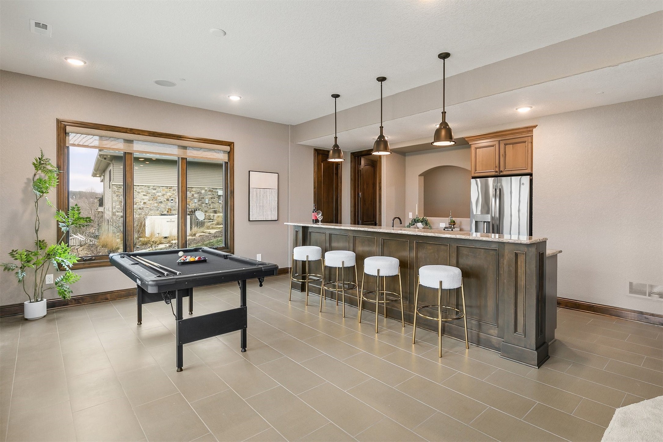 West Des Moines, Iowa, 50266, United States, 6 Bedrooms Bedrooms, ,5 BathroomsBathrooms,Residential,Active,2010205