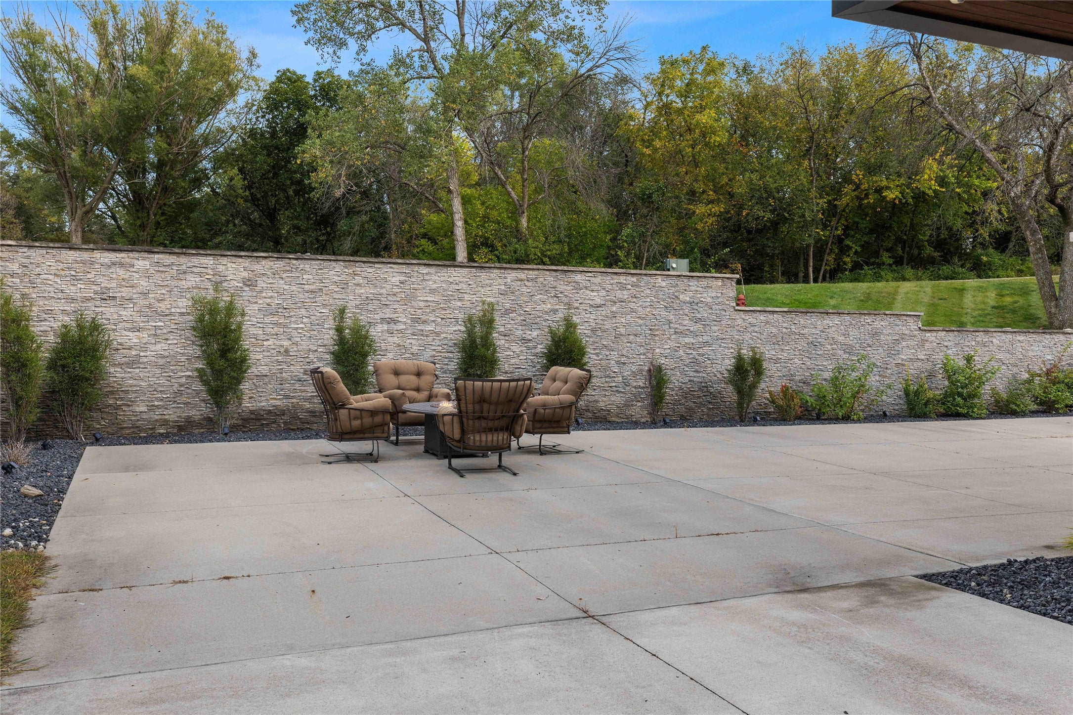 Panora, Iowa, 50216, United States, 5 Bedrooms Bedrooms, ,5 BathroomsBathrooms,Residential,Active,1904150