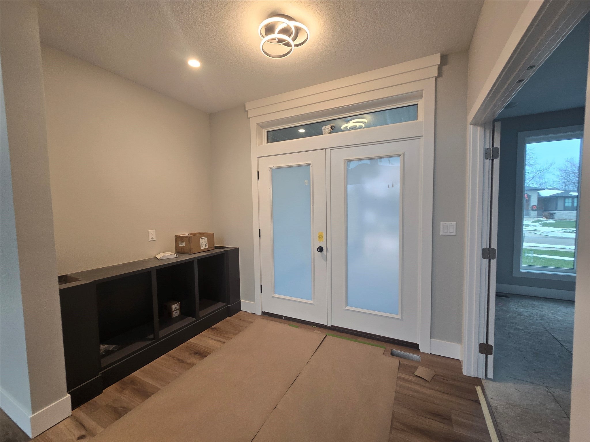 Urbandale, Iowa, 50323, United States, 6 Bedrooms Bedrooms, ,6 BathroomsBathrooms,Residential,Active,1869122