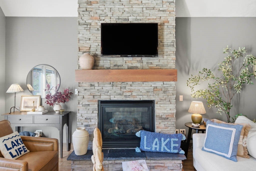 Panora, Iowa, 50216, United States, 4 Bedrooms Bedrooms, ,4 BathroomsBathrooms,Residential,Active,1993669