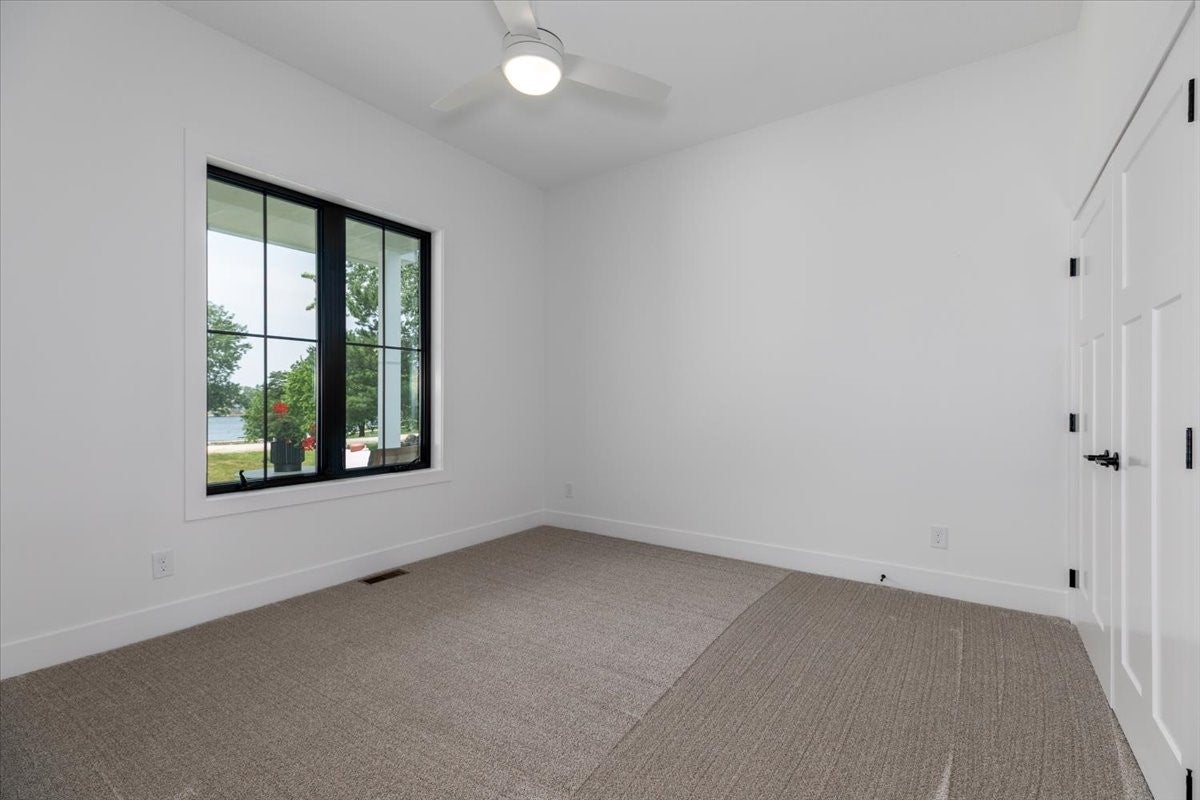 Ellston, Iowa, 50074, United States, 5 Bedrooms Bedrooms, ,3 BathroomsBathrooms,Residential,Active,1742141