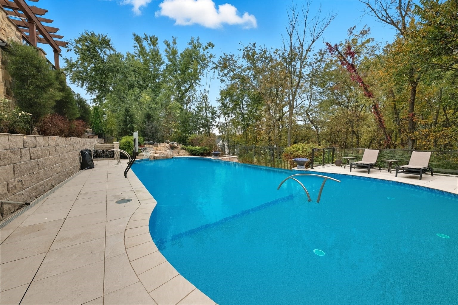 West Des Moines, Iowa, 50266, United States, 5 Bedrooms Bedrooms, ,5 BathroomsBathrooms,Residential,Active,1964503