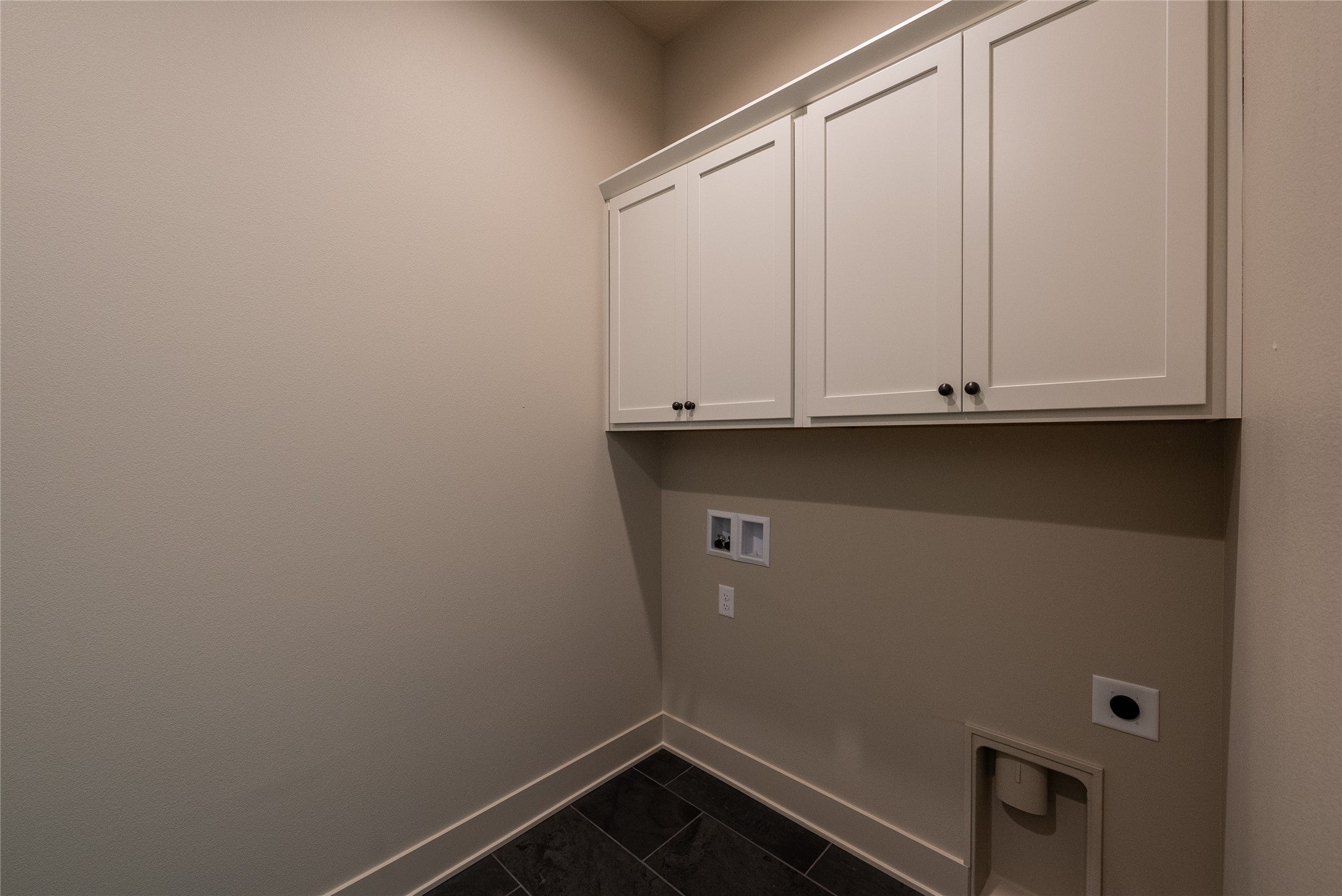 Ankeny, Iowa, 50021, United States, 4 Bedrooms Bedrooms, ,5 BathroomsBathrooms,Residential,Active,1951828