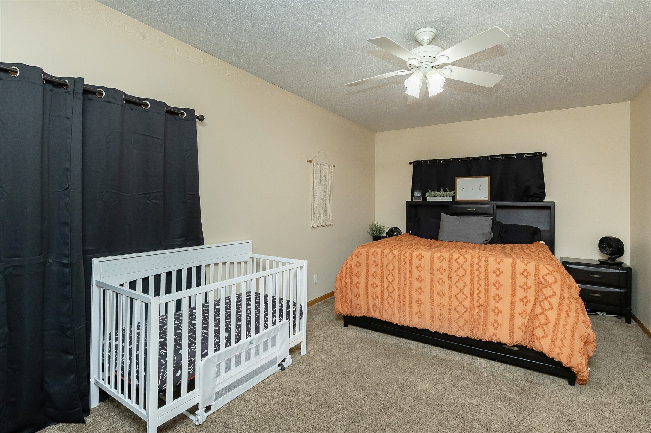 Johnston, Iowa, 50131, United States, 4 Bedrooms Bedrooms, ,3 BathroomsBathrooms,Residential,Active,1993960