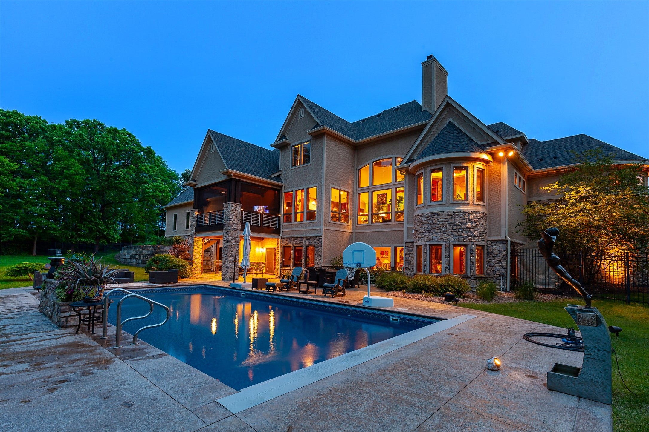 Grimes, Iowa, 50111, United States, 5 Bedrooms Bedrooms, ,7 BathroomsBathrooms,Residential,Active,1971781