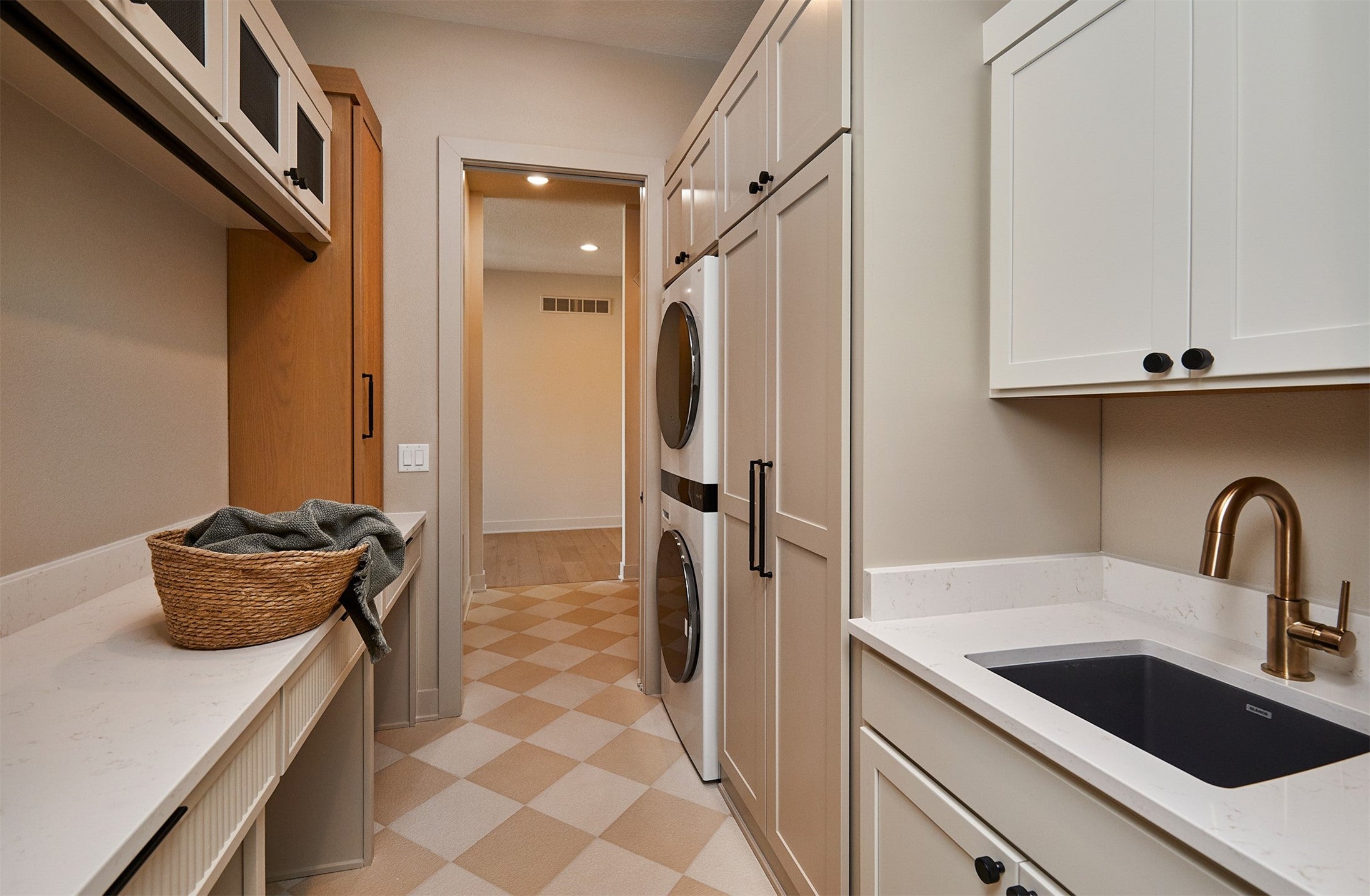 West Des Moines, Iowa, 50266, United States, 4 Bedrooms Bedrooms, ,5 BathroomsBathrooms,Residential,Active,1894164