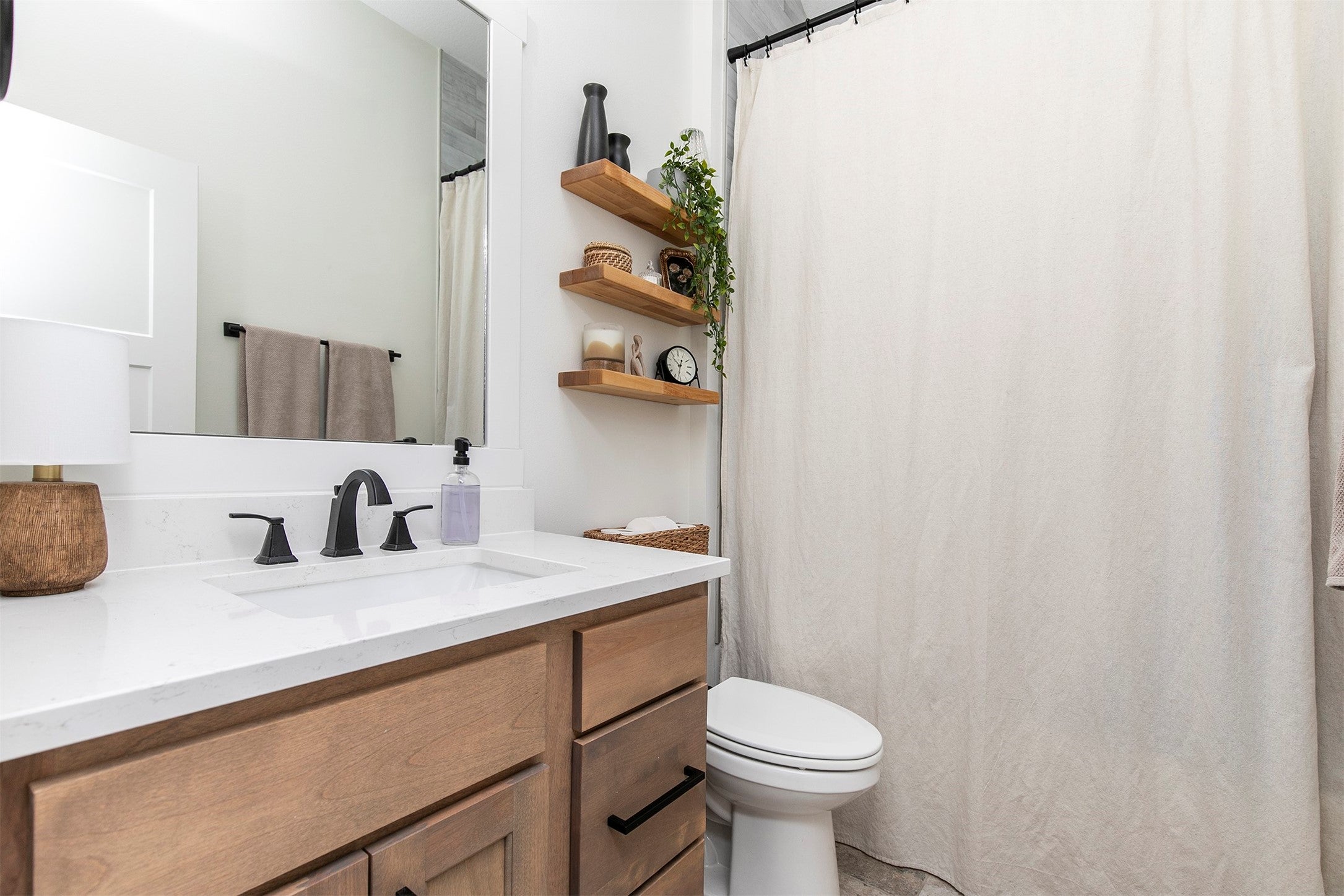 Adel, Iowa, 50003, United States, 3 Bedrooms Bedrooms, ,2 BathroomsBathrooms,Residential,Active,2009856