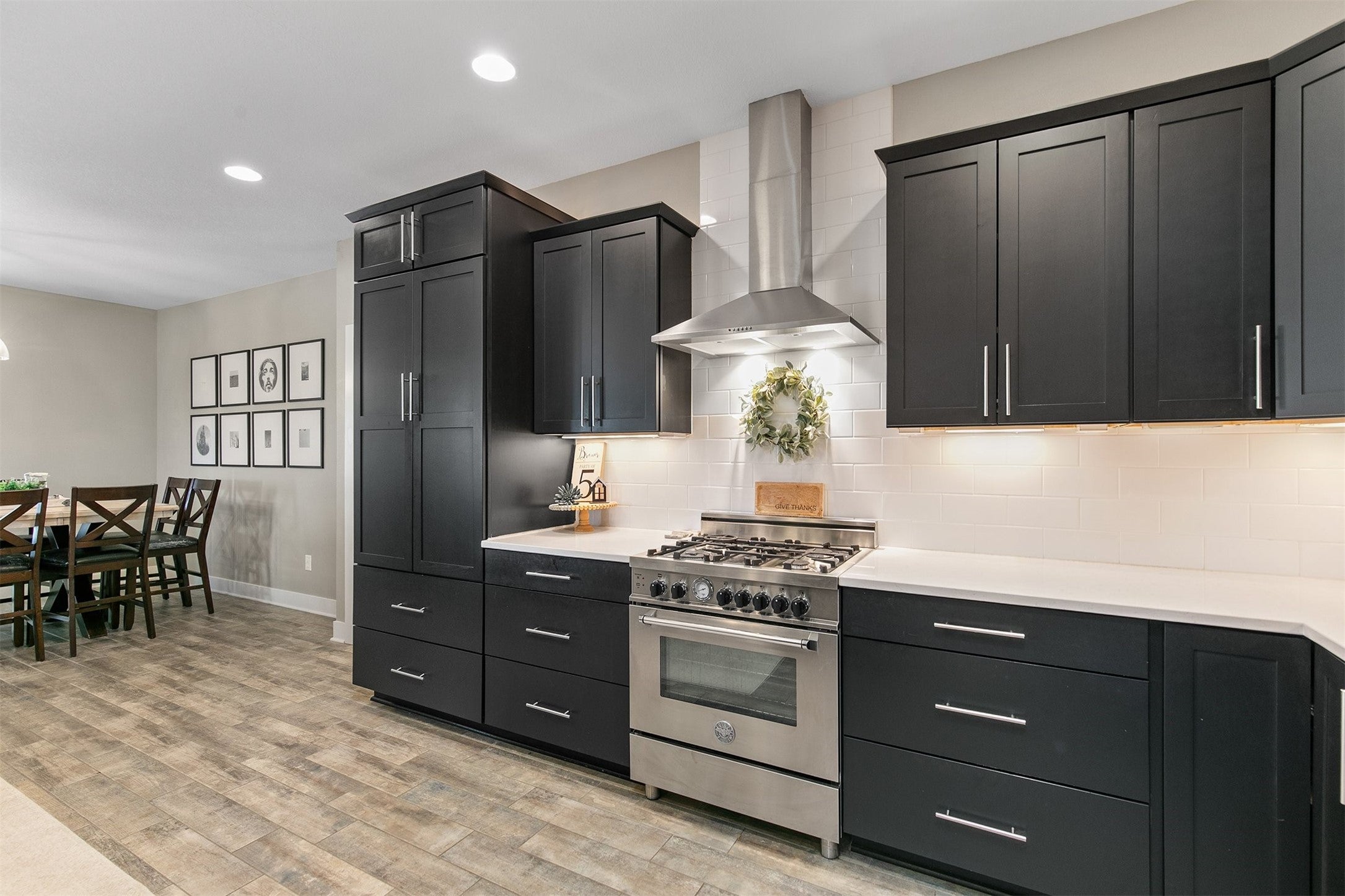 Clive, Iowa, 50325, United States, 5 Bedrooms Bedrooms, ,6 BathroomsBathrooms,Residential,Active,1993639