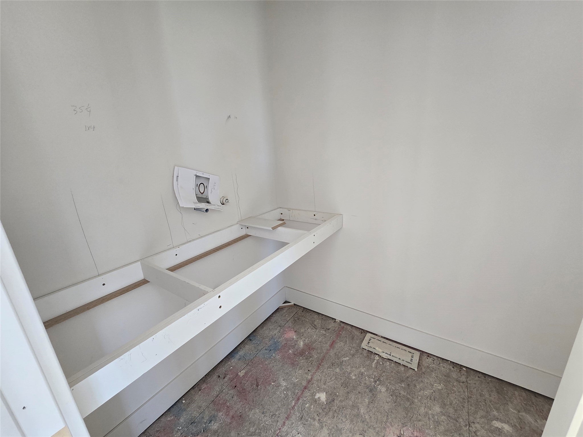 Urbandale, Iowa, 50323, United States, 6 Bedrooms Bedrooms, ,6 BathroomsBathrooms,Residential,Active,1914612