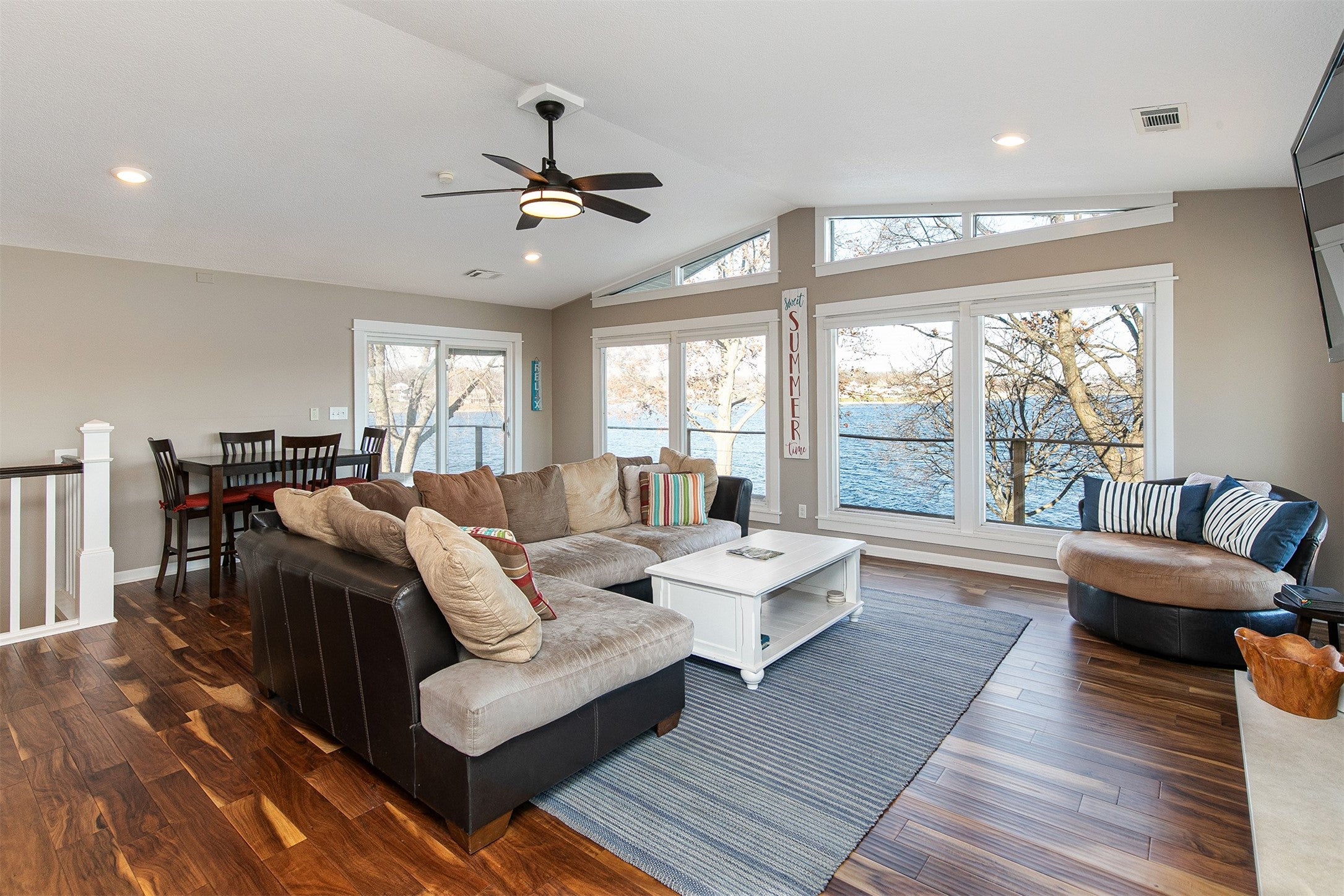 Ellston, Iowa, 50074, United States, 4 Bedrooms Bedrooms, ,3 BathroomsBathrooms,Residential,Active,1742148