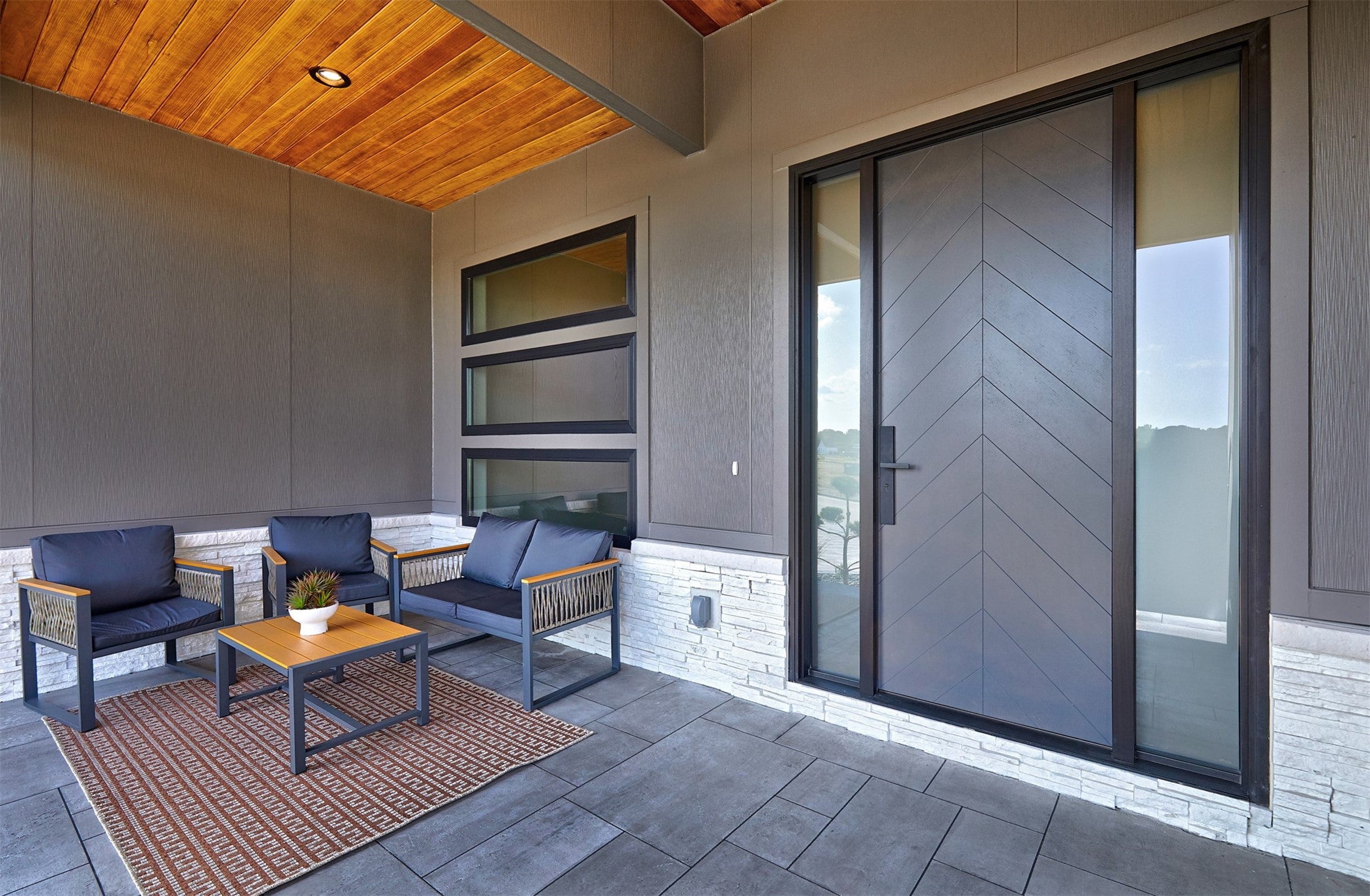 Johnston, Iowa, 50131, United States, 6 Bedrooms Bedrooms, ,3 BathroomsBathrooms,Residential,Active,1943777