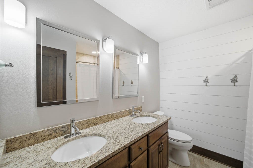 Panora, Iowa, 50216, United States, 4 Bedrooms Bedrooms, ,4 BathroomsBathrooms,Residential,Active,1993669