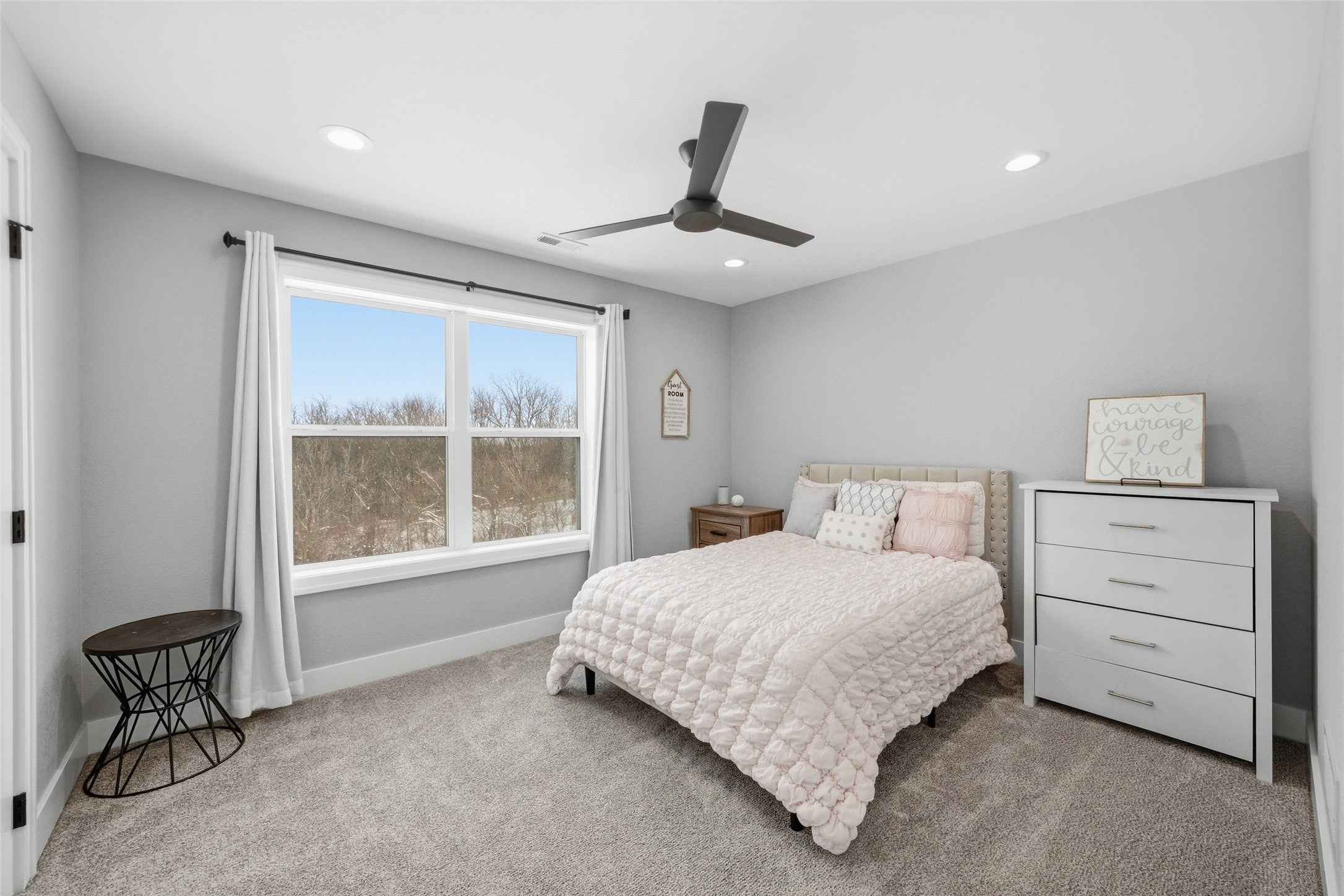 Bondurant, Iowa, 50035, United States, 5 Bedrooms Bedrooms, ,5 BathroomsBathrooms,Residential,Active,2002355