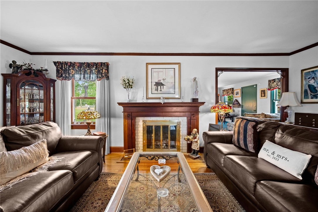 Des Moines, Iowa, 50321, United States, 3 Bedrooms Bedrooms, ,4 BathroomsBathrooms,Residential,Active,2009418