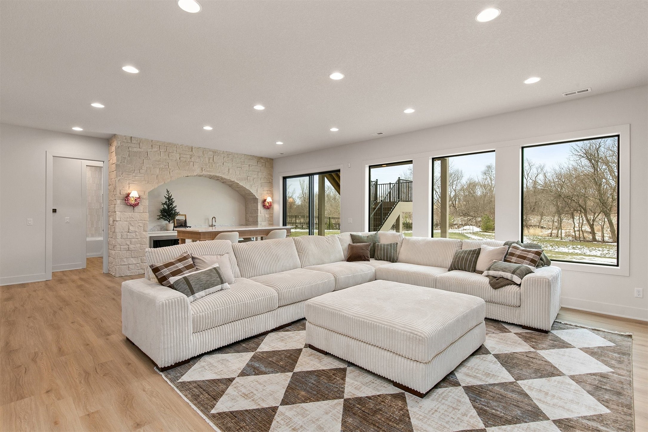 West Des Moines, Iowa, 50266, United States, 4 Bedrooms Bedrooms, ,5 BathroomsBathrooms,Residential,Active,1894164