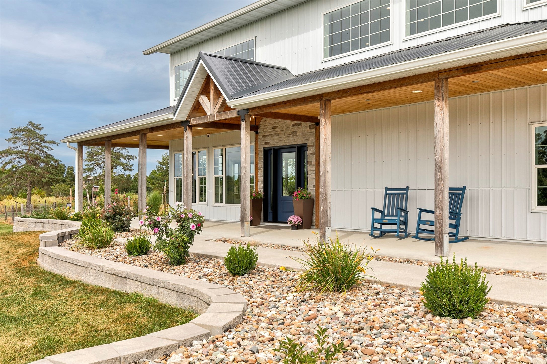 Winterset, Iowa, 50273, United States, 5 Bedrooms Bedrooms, ,5 BathroomsBathrooms,Residential,Active,1952277