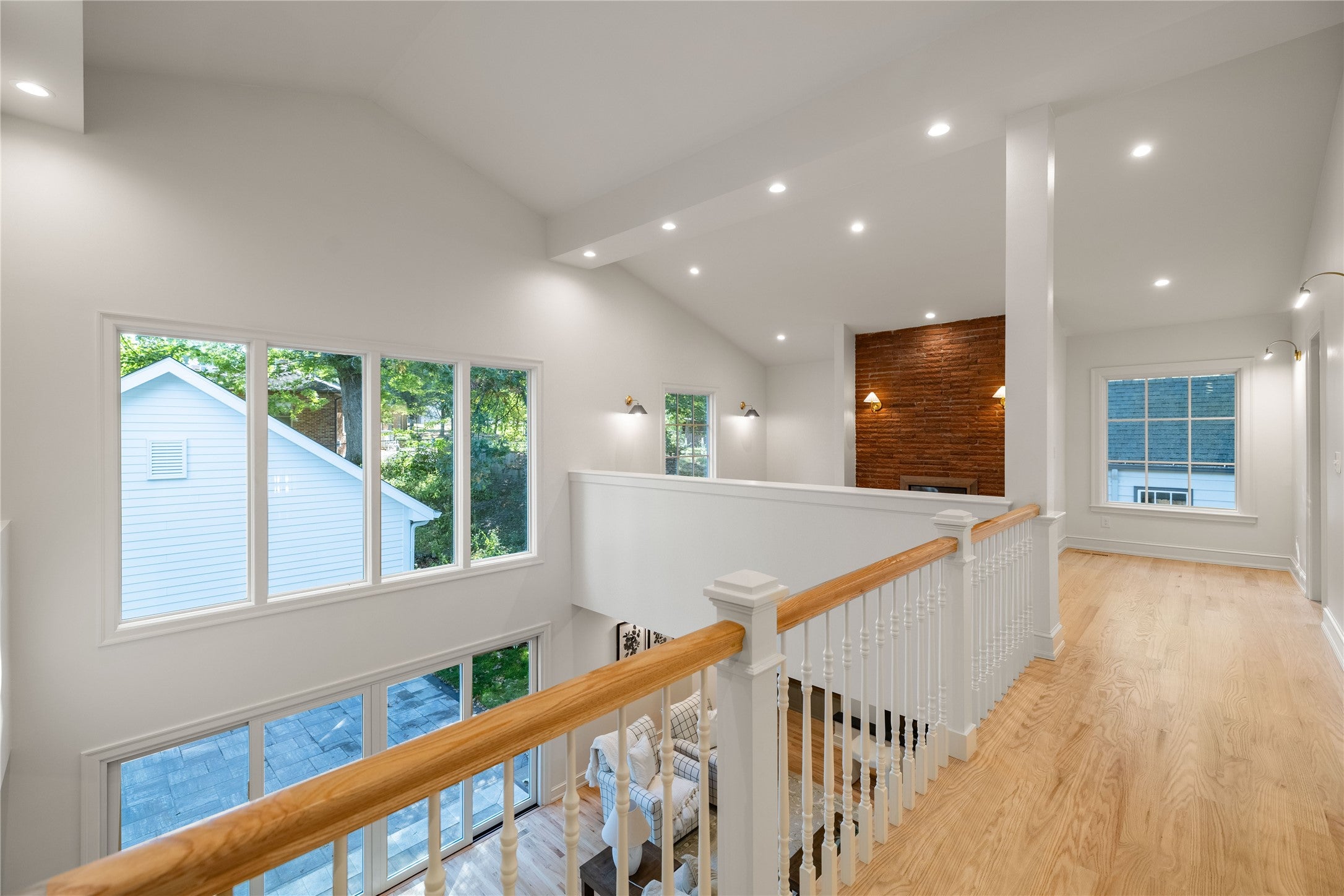 Des Moines, Iowa, 50312, United States, 5 Bedrooms Bedrooms, ,6 BathroomsBathrooms,Residential,Active,1963392