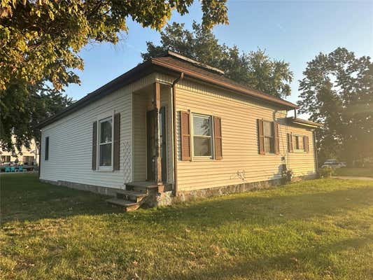 724 E 4TH ST S, NEWTON, IA 50208 - Image 1