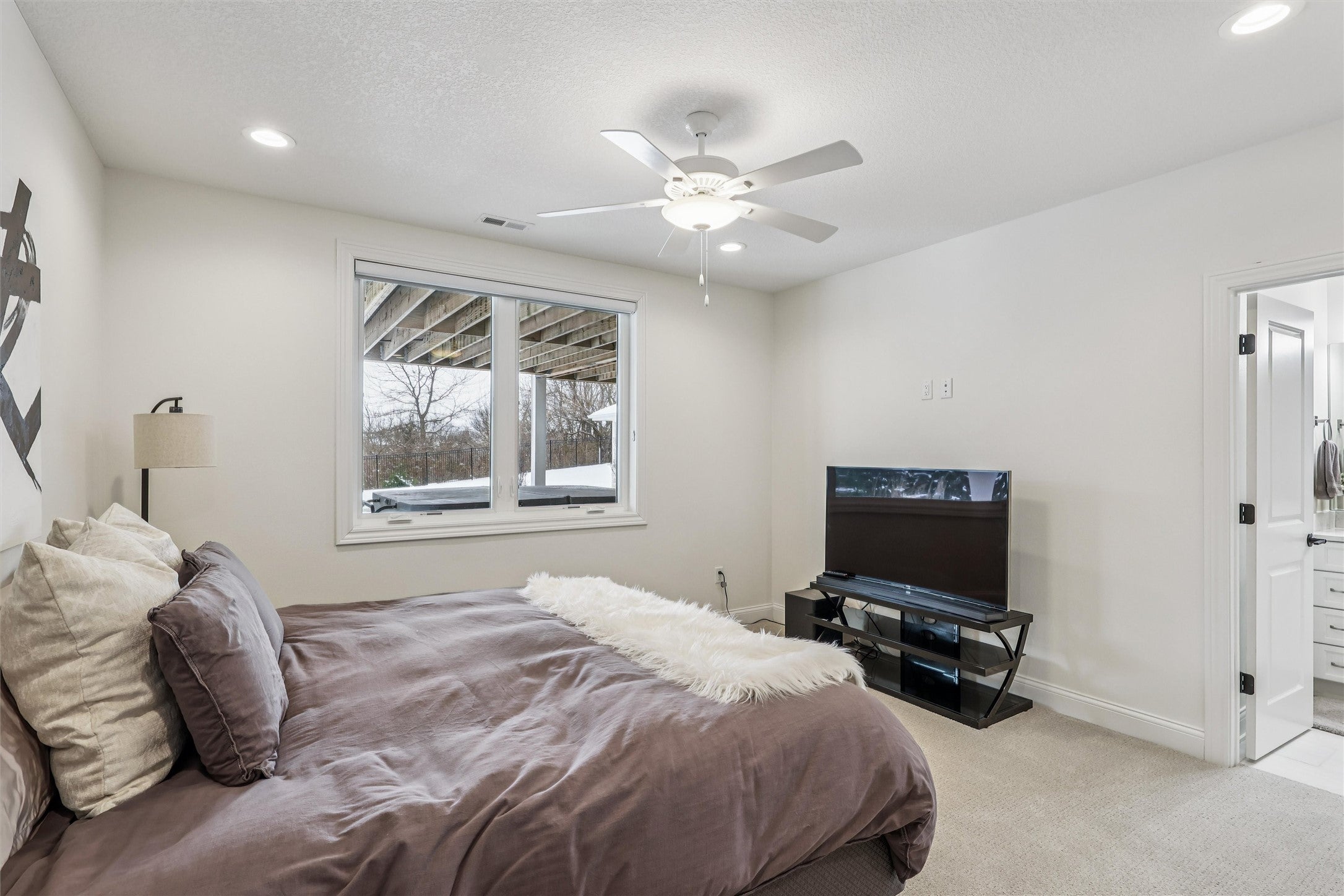 Clive, Iowa, 50325, United States, 4 Bedrooms Bedrooms, ,6 BathroomsBathrooms,Residential,Active,2006851